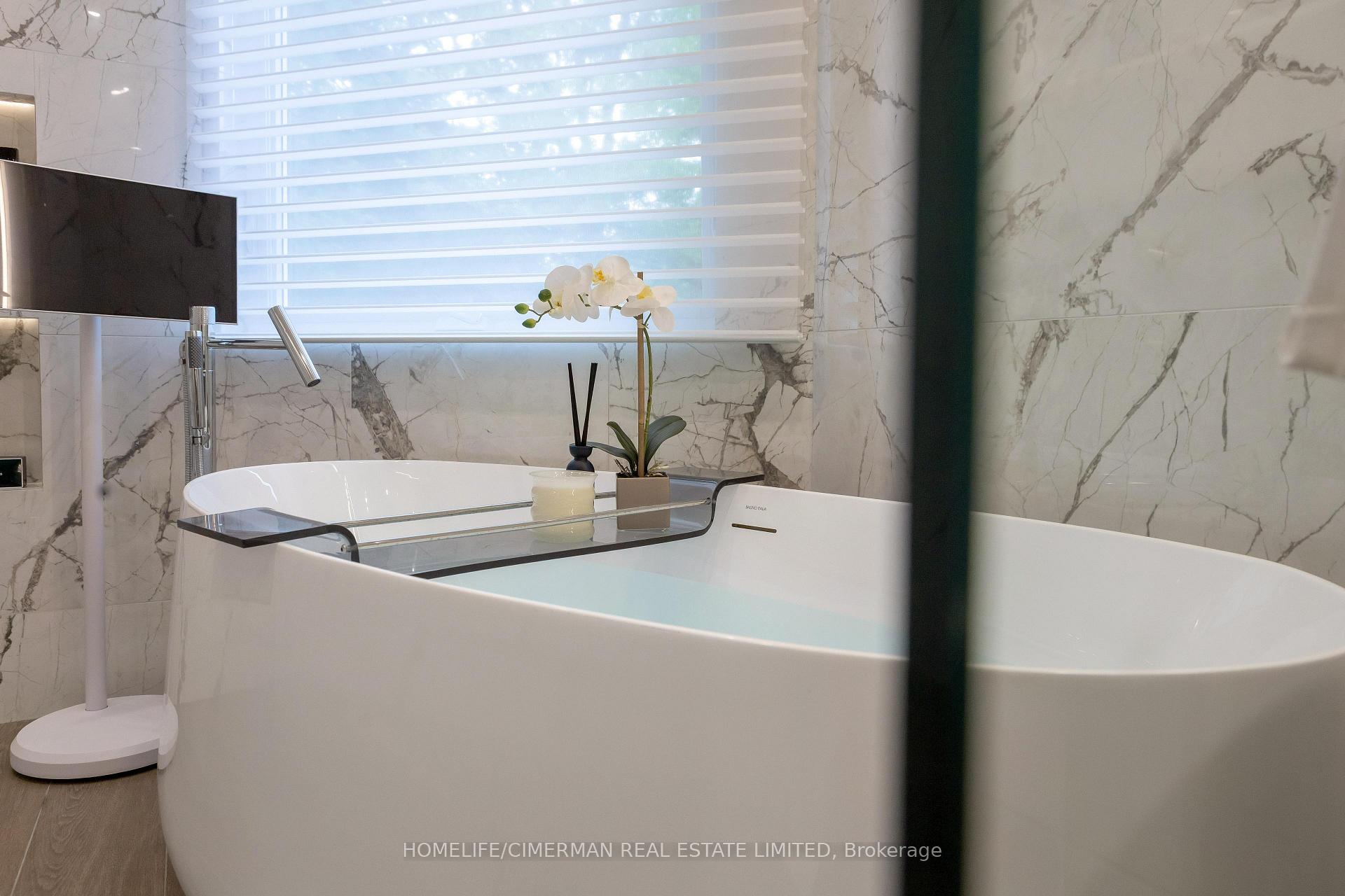 Photo 11 of 124 Lyndhurst Avenue, Toronto, Casa Loma — HOMEH