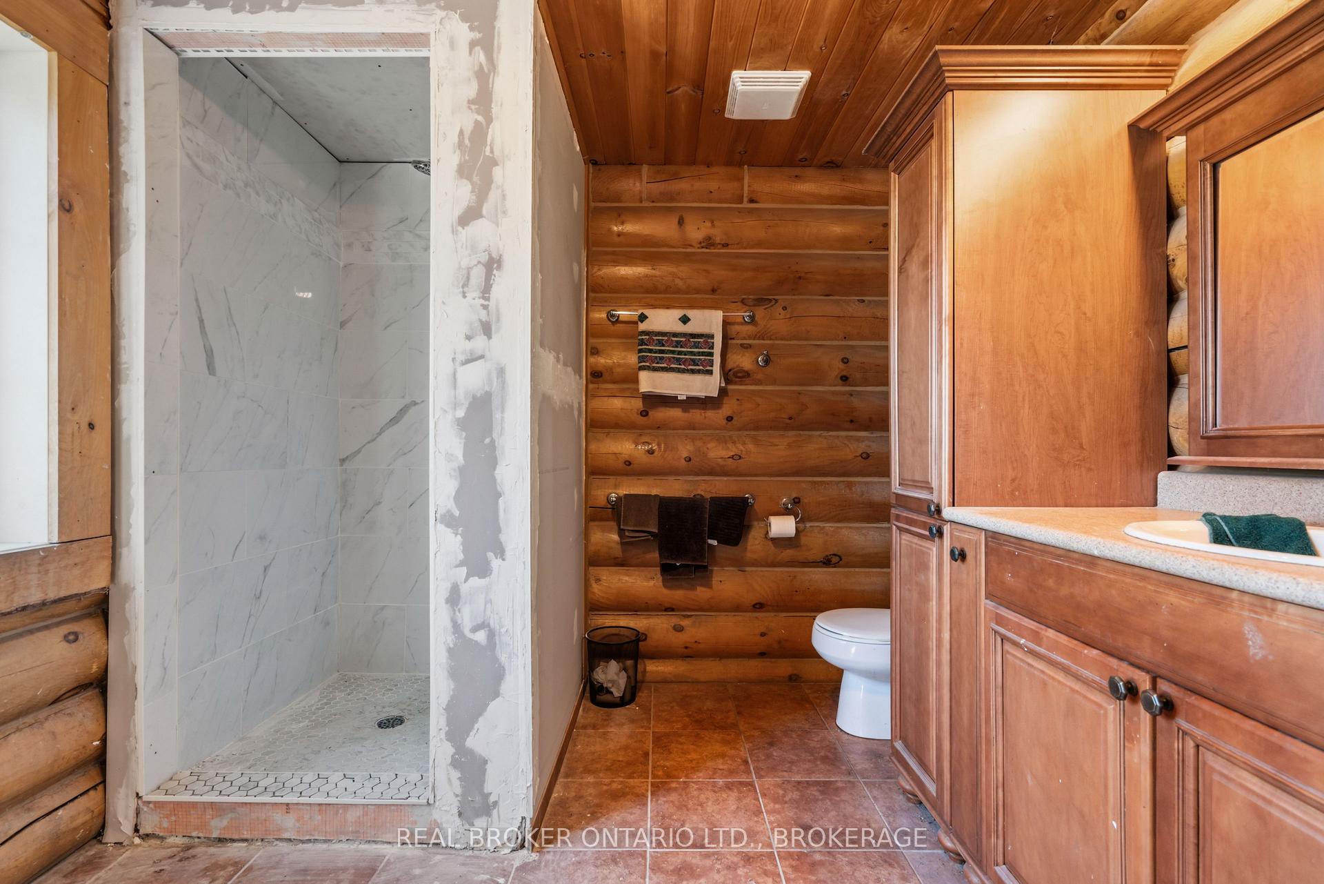 Photo 17 of 16610 Sixth Line, North Stormont, North Stormont (Roxborough) Twp — HOMEH