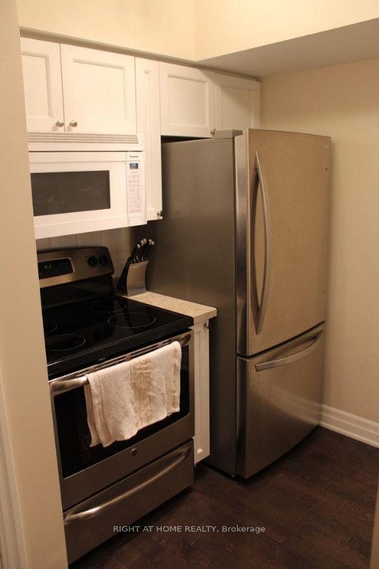 Photo 5 of Unit 523, 3 Everson Drive, North York, Willowdale East — HOMEH