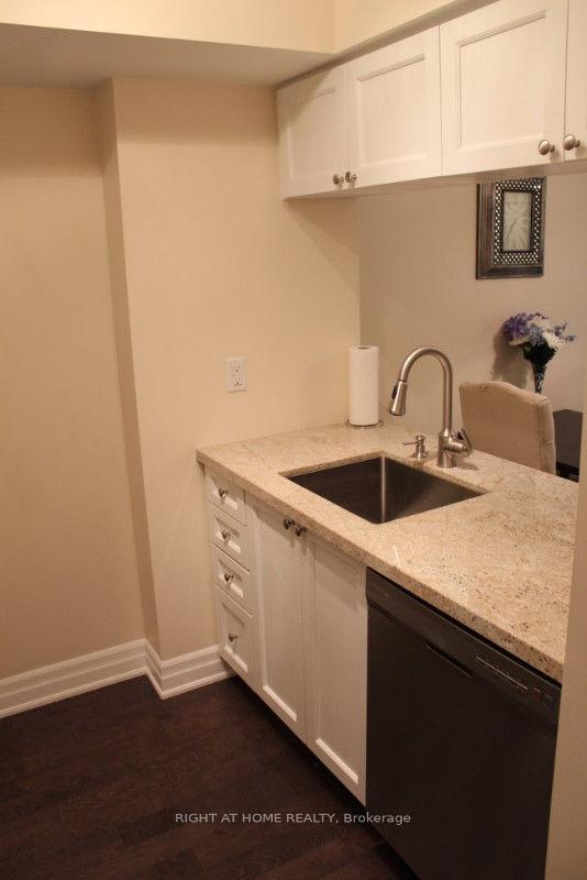 Photo 6 of Unit 523, 3 Everson Drive, North York, Willowdale East — HOMEH