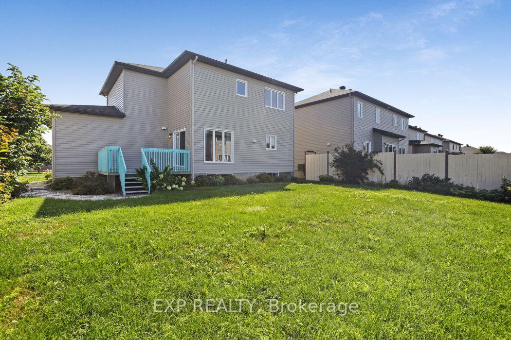 Photo 73 of 225 Sunset Crescent, Russell, Russell Twp — HOMEH