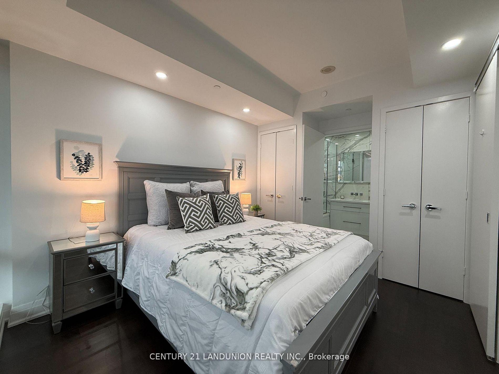 Photo 16 of Unit 1508, 1 Bloor Street E, Toronto, Church-Yonge Corridor — HOMEH