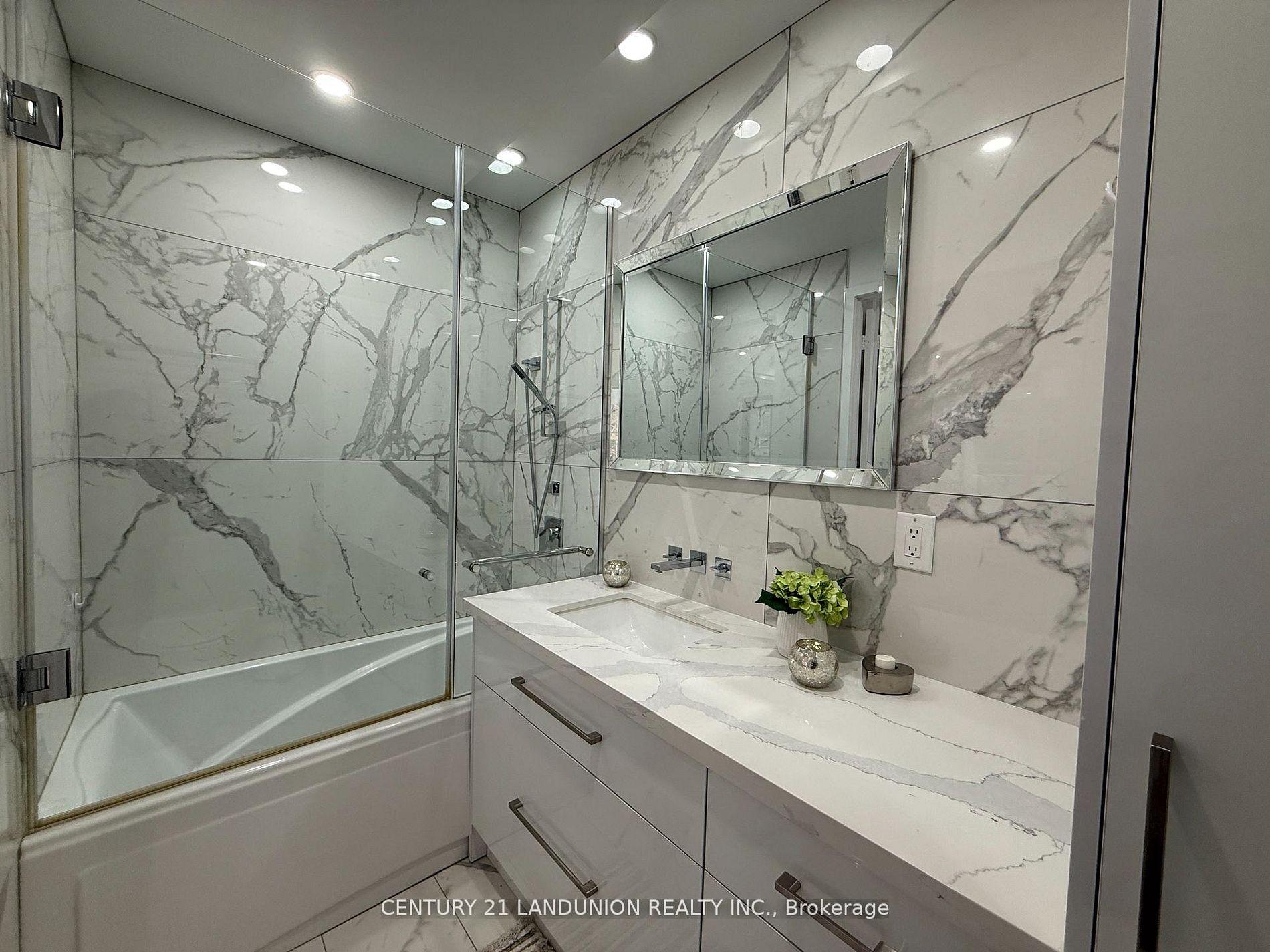 Photo 21 of Unit 1508, 1 Bloor Street E, Toronto, Church-Yonge Corridor — HOMEH