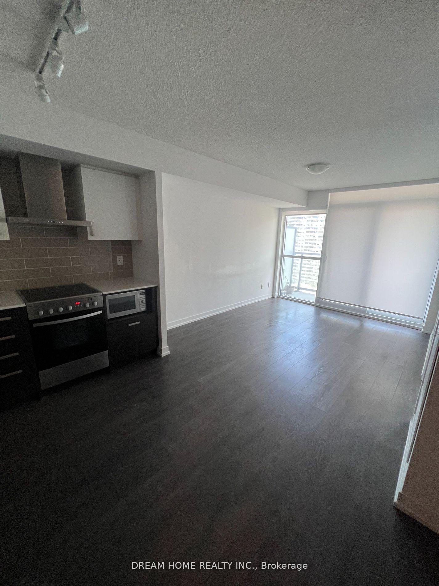 Photo 2 of Unit 1407, 125 redpath Avenue, Toronto, Mount Pleasant West — HOMEH