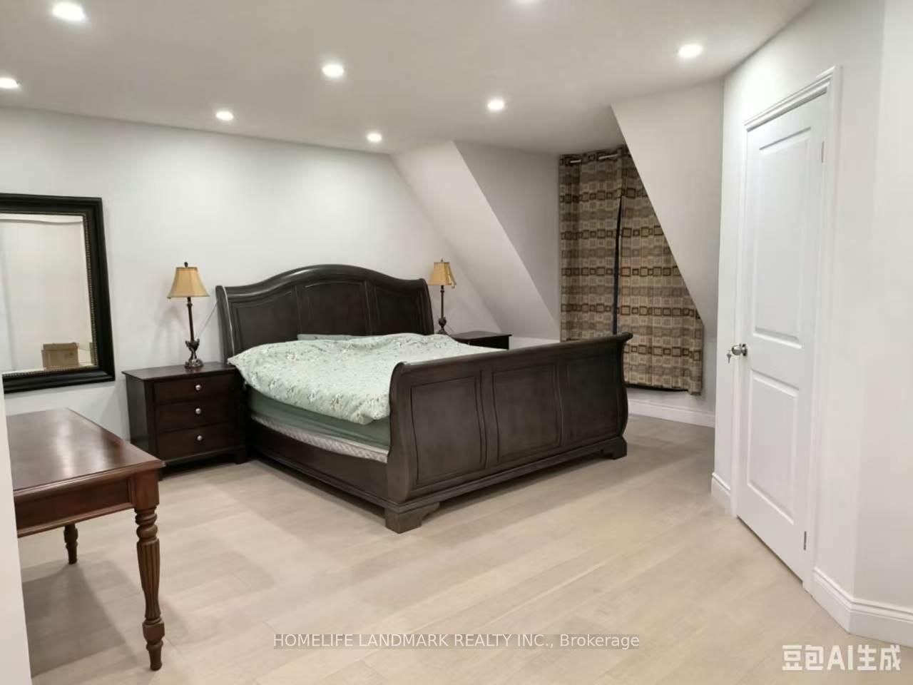 Photo 6 of Unit 818, 75 Weldrick Road E, Richmond Hill, Observatory — HOMEH