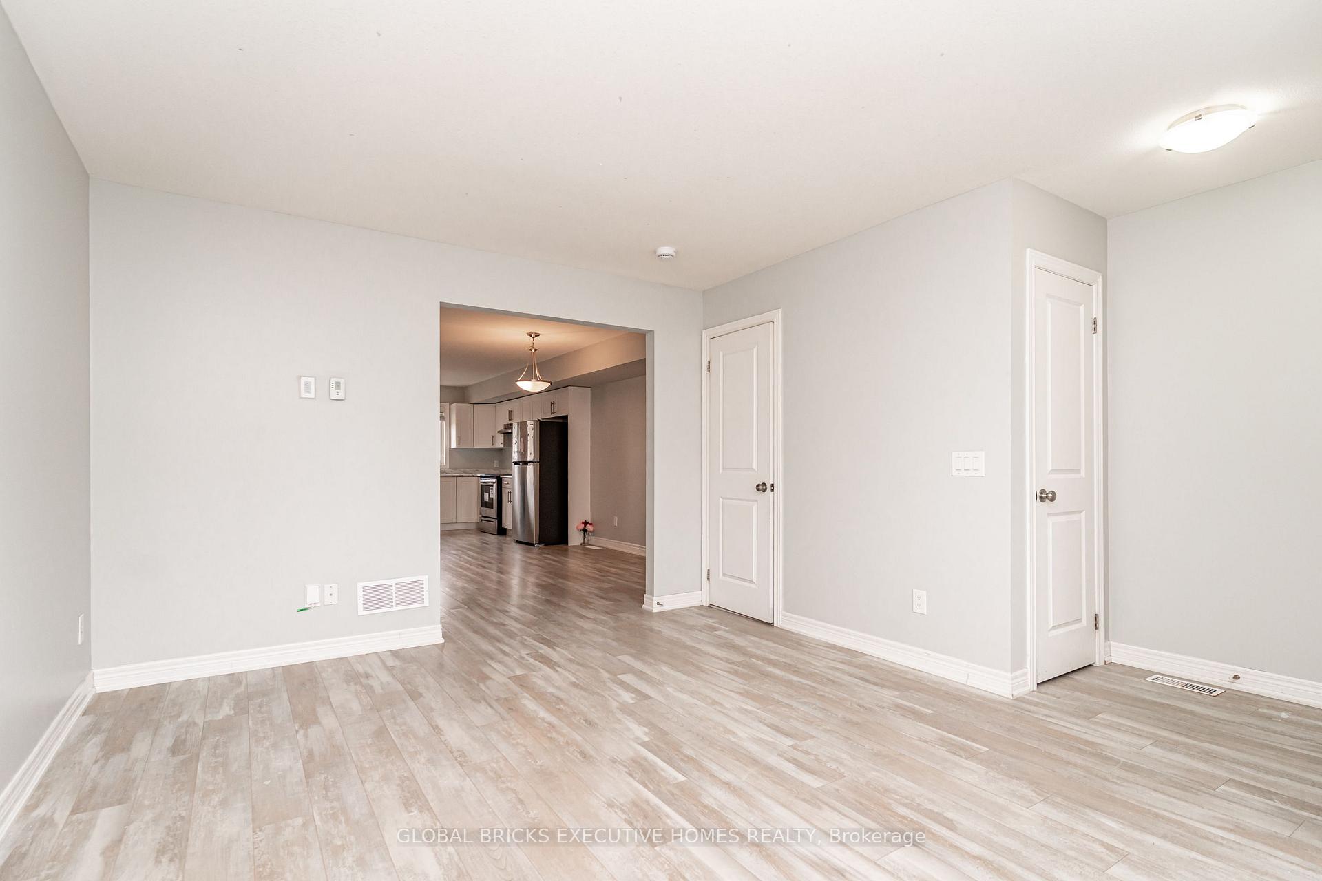 Photo 9 of Unit 79, 7768 Ascott Circle, Niagara Falls, Ascot — HOMEH
