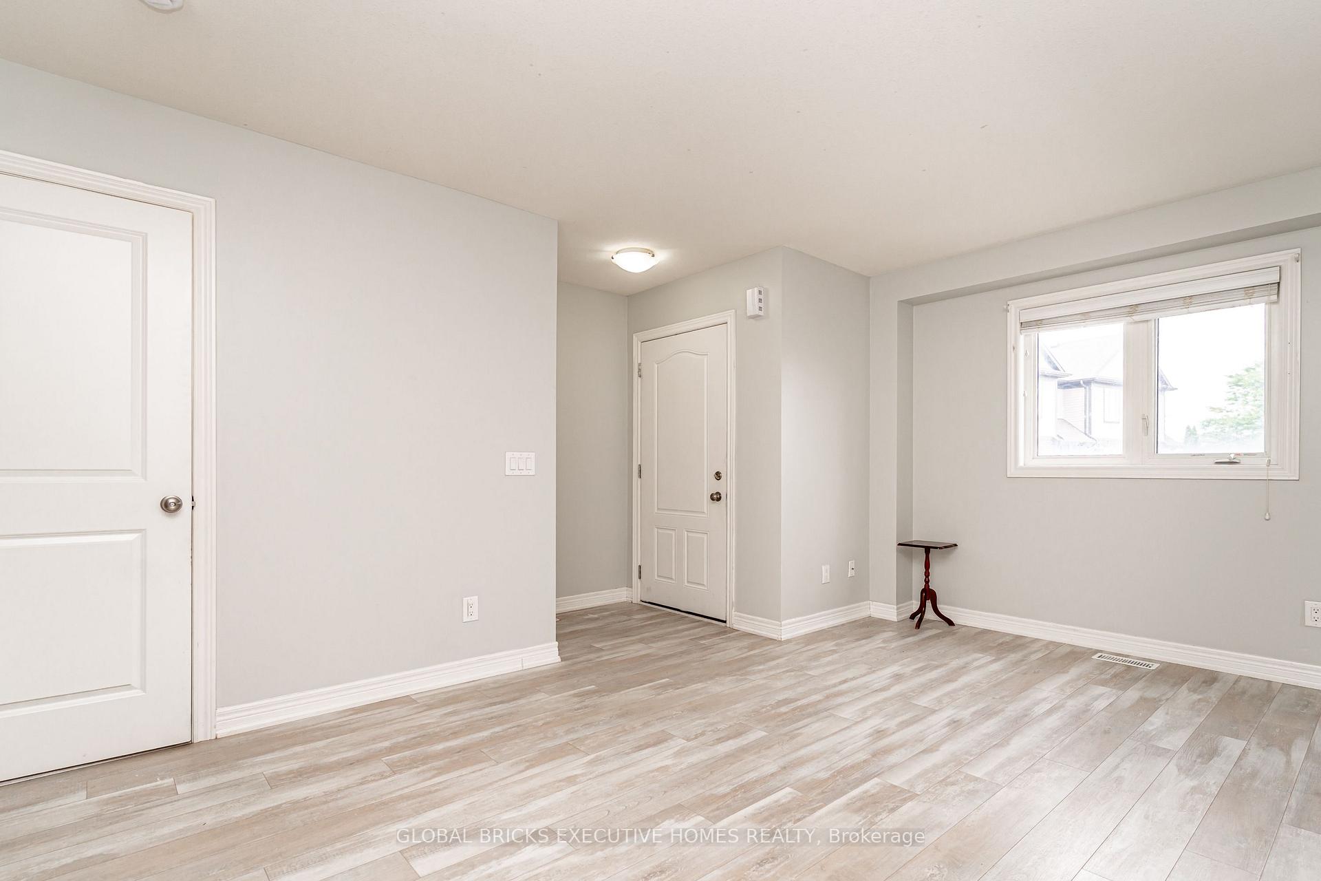 Photo 10 of Unit 79, 7768 Ascott Circle, Niagara Falls, Ascot — HOMEH