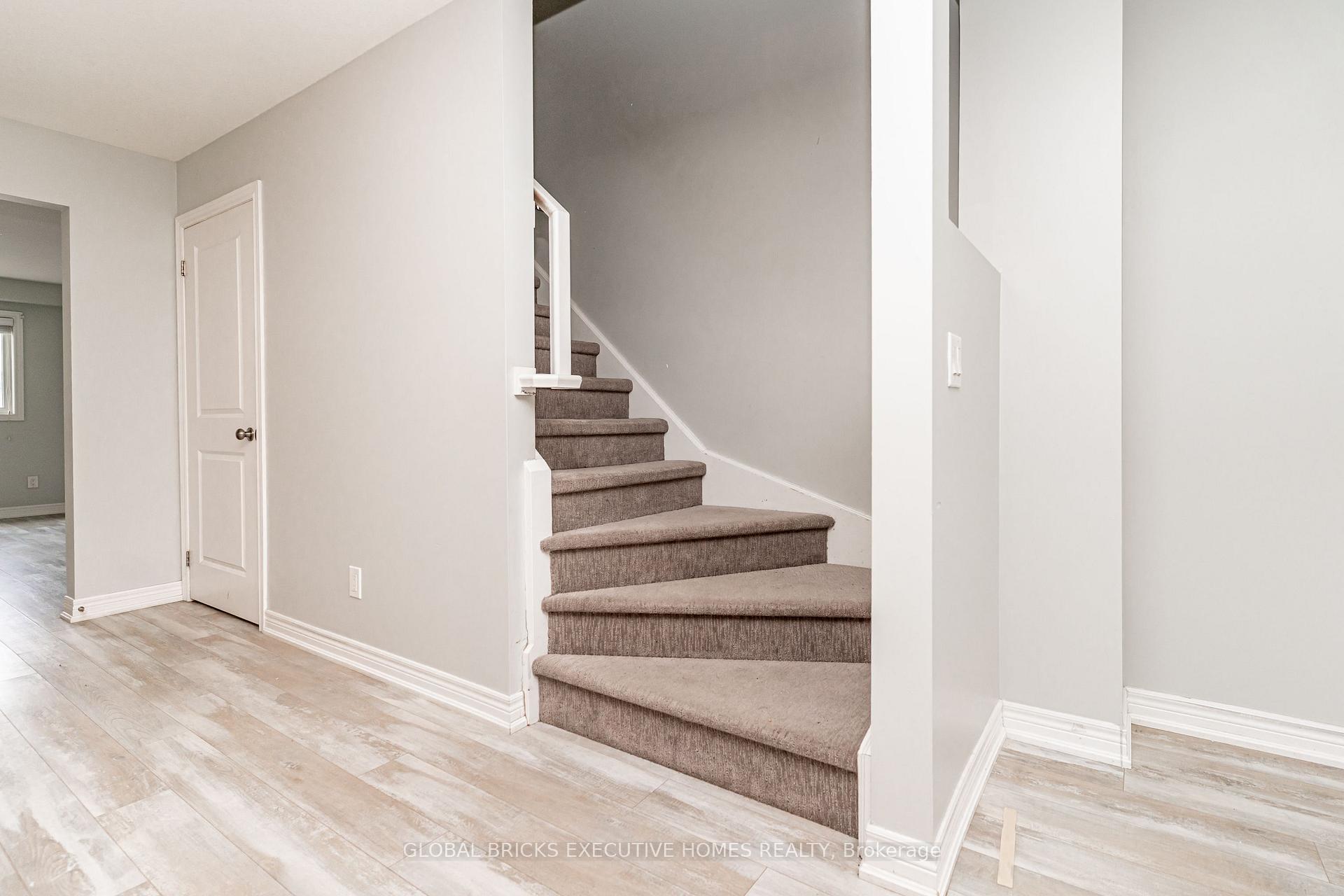 Photo 19 of Unit 79, 7768 Ascott Circle, Niagara Falls, Ascot — HOMEH