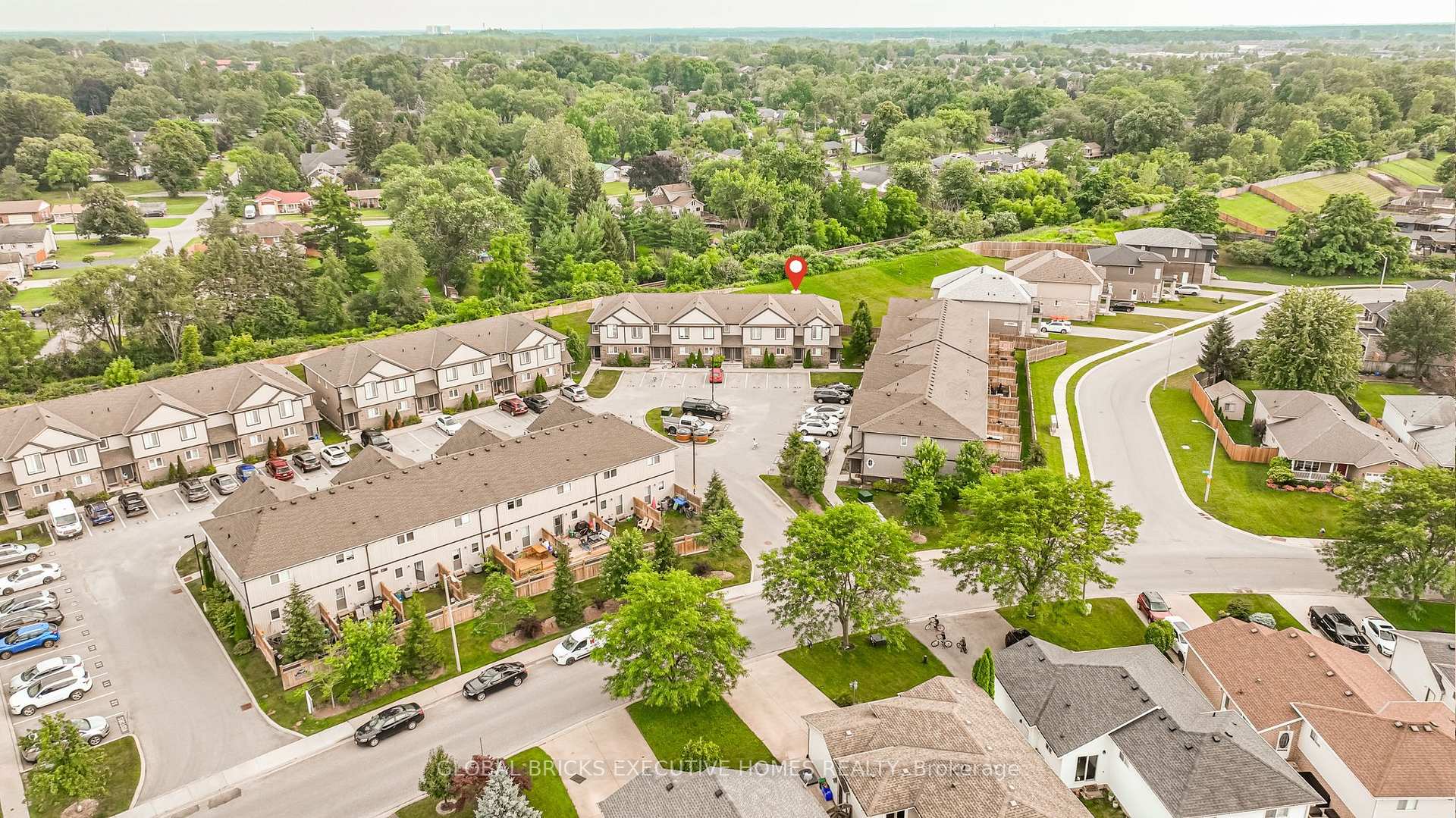 Photo 40 of Unit 79, 7768 Ascott Circle, Niagara Falls, Ascot — HOMEH
