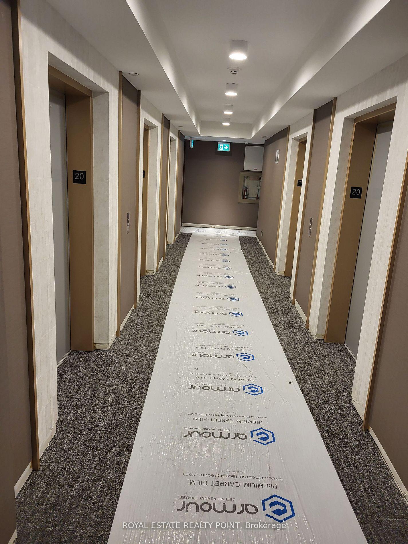 Photo 8 of Unit 2012, 7890 Jane Street, Vaughan, Vaughan Corporate Centre — HOMEH