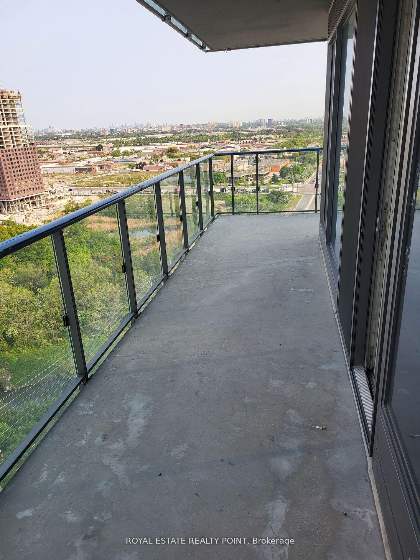 Photo 10 of Unit 2012, 7890 Jane Street, Vaughan, Vaughan Corporate Centre — HOMEH