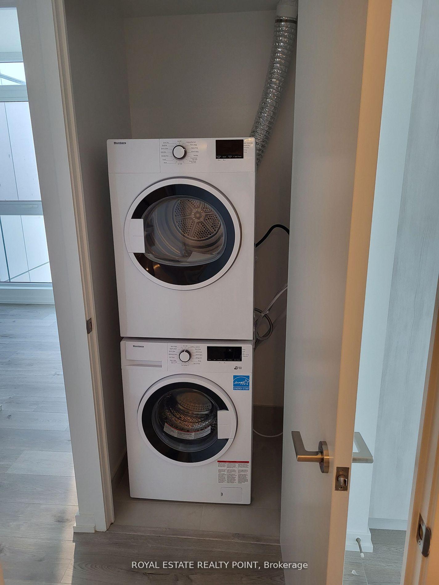 Photo 14 of Unit 2012, 7890 Jane Street, Vaughan, Vaughan Corporate Centre — HOMEH