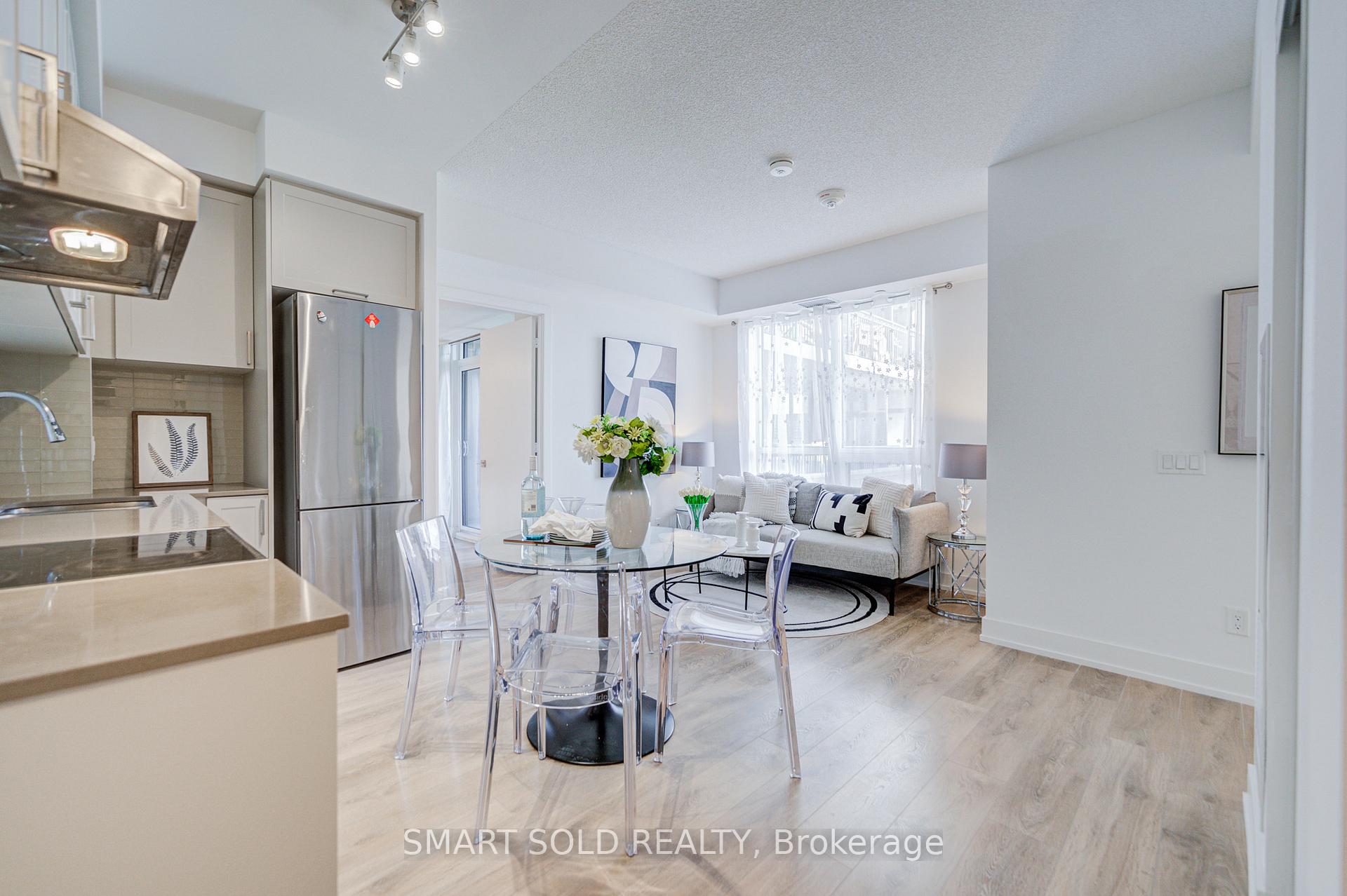 Photo 4 of Unit 305W, 268 Buchanan Drive, Markham, Unionville — HOMEH