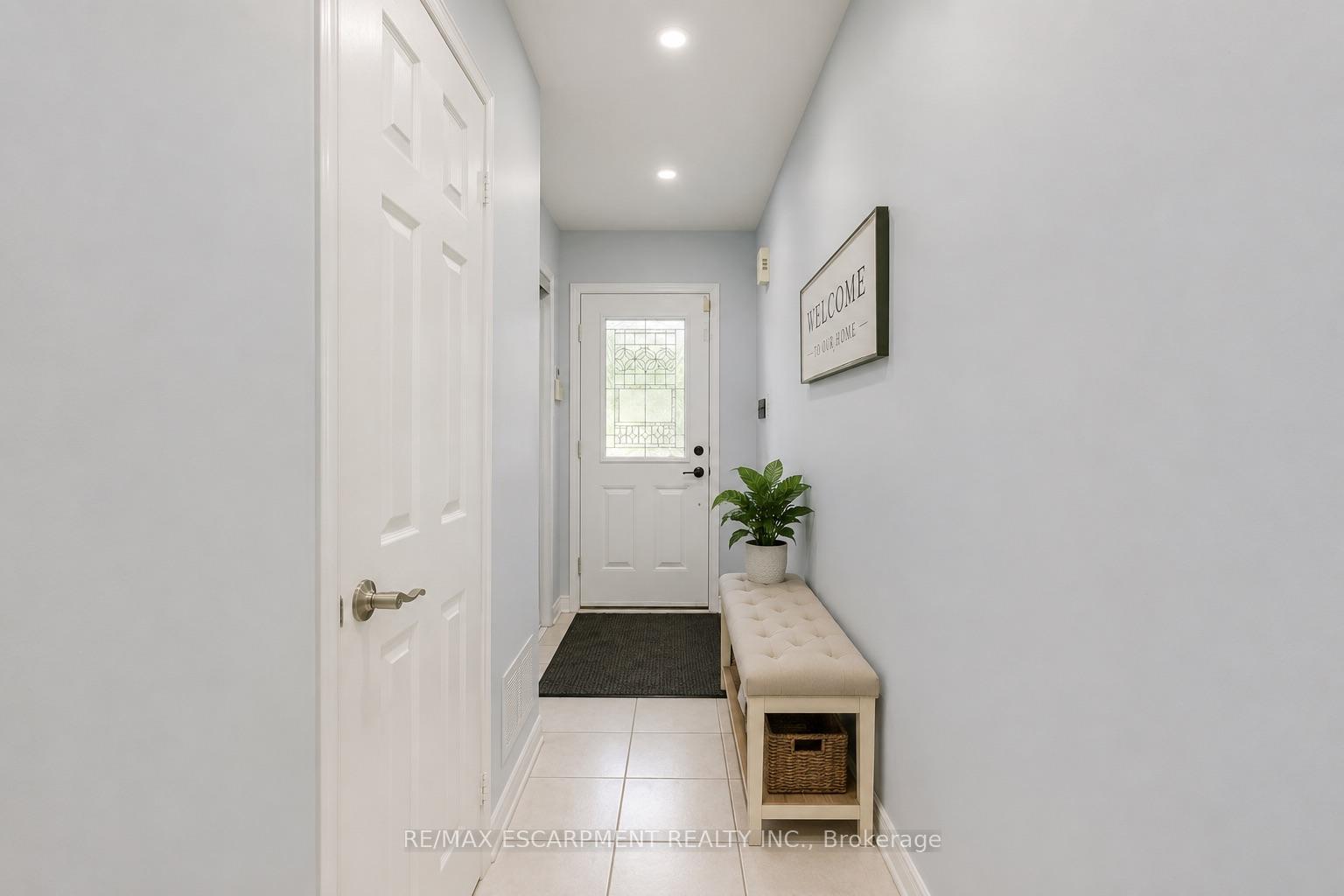 Photo 3 of 1793 Creek Way, Burlington, Uptown — HOMEH