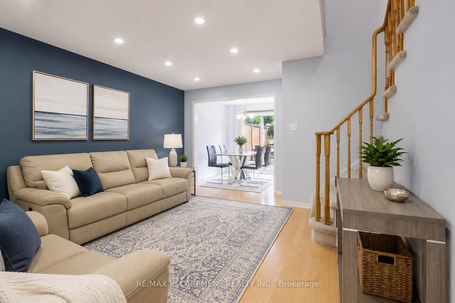 Photo 4 of 1793 Creek Way, Burlington, Uptown — HOMEH