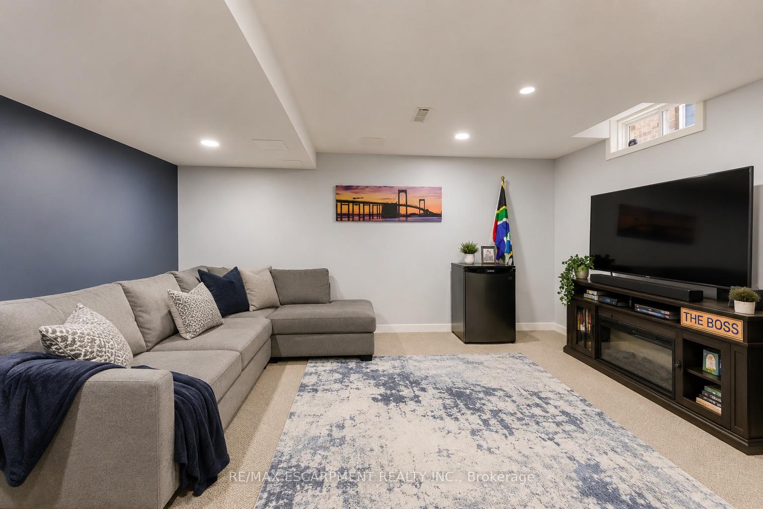 Photo 19 of 1793 Creek Way, Burlington, Uptown — HOMEH
