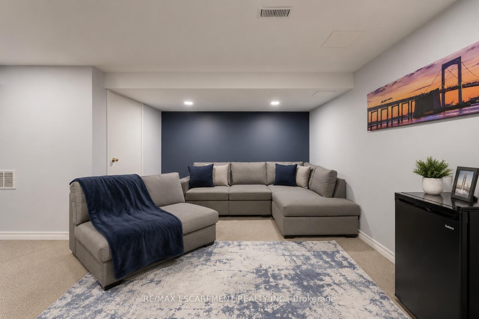Photo 20 of 1793 Creek Way, Burlington, Uptown — HOMEH