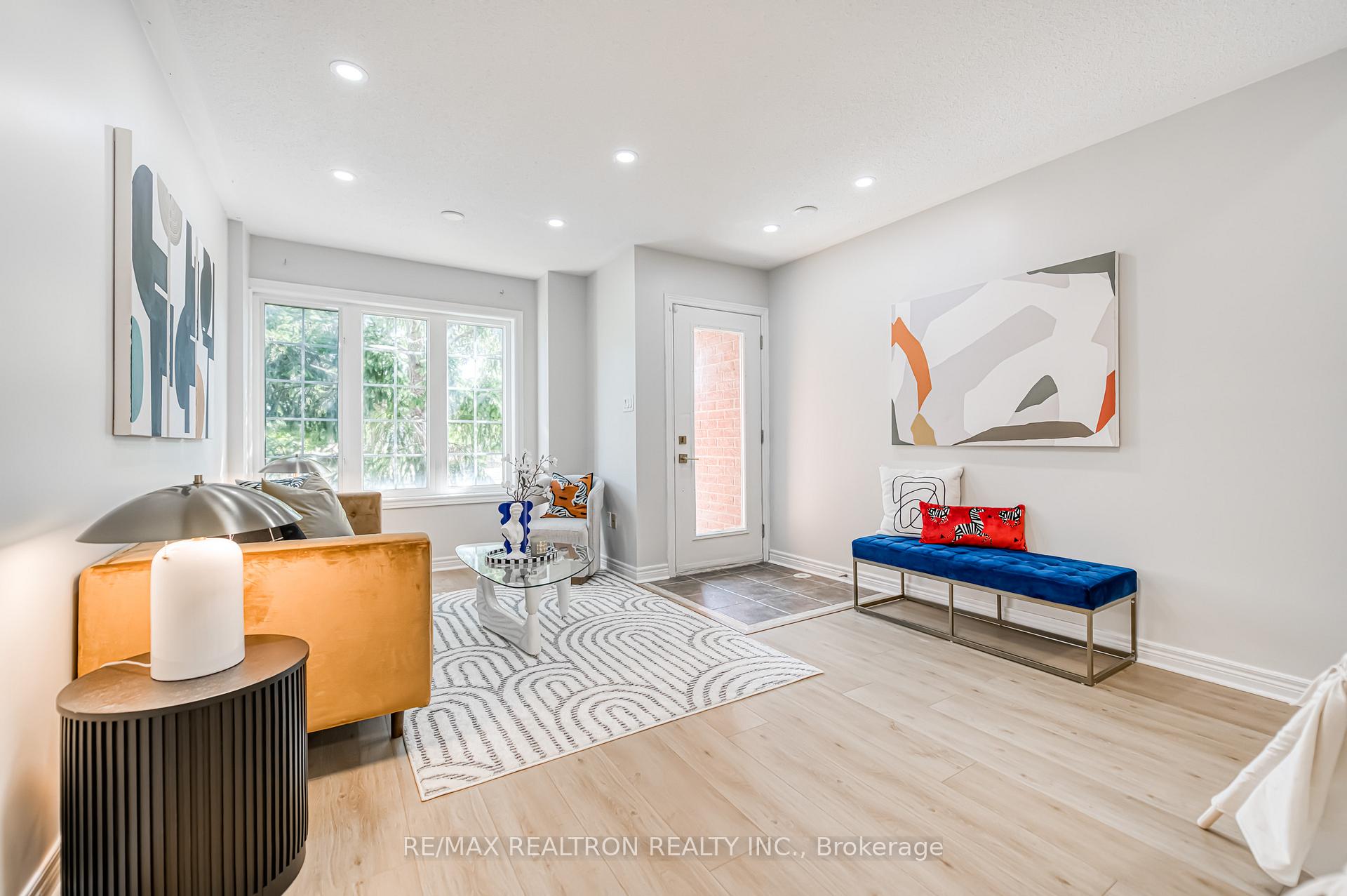 Photo 3 of 2554 Bur Oak Avenue, Markham, Cornell — HOMEH