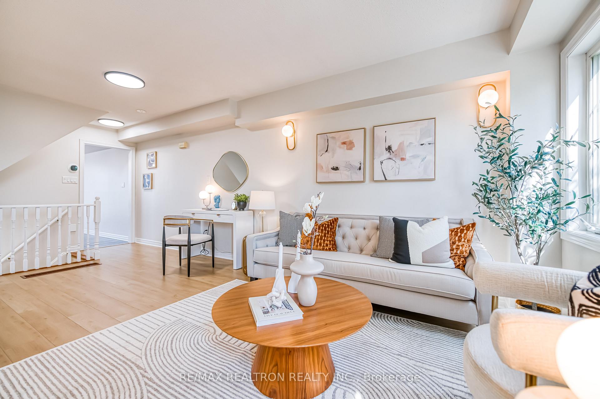 Photo 15 of 2554 Bur Oak Avenue, Markham, Cornell — HOMEH