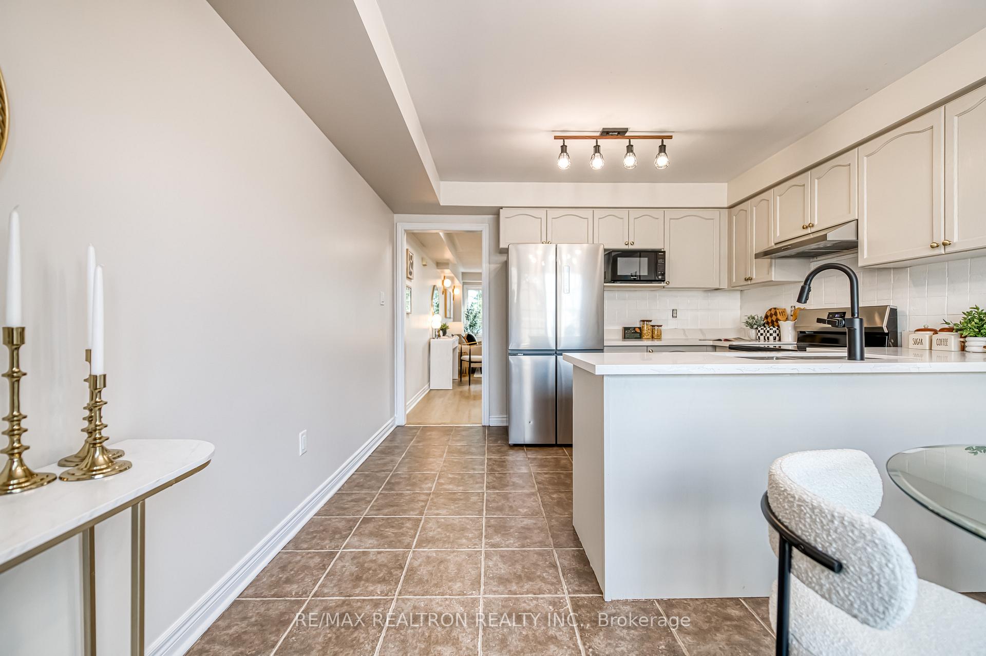 Photo 23 of 2554 Bur Oak Avenue, Markham, Cornell — HOMEH