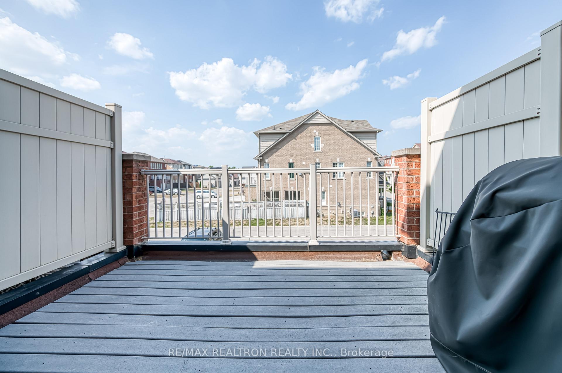 Photo 24 of 2554 Bur Oak Avenue, Markham, Cornell — HOMEH