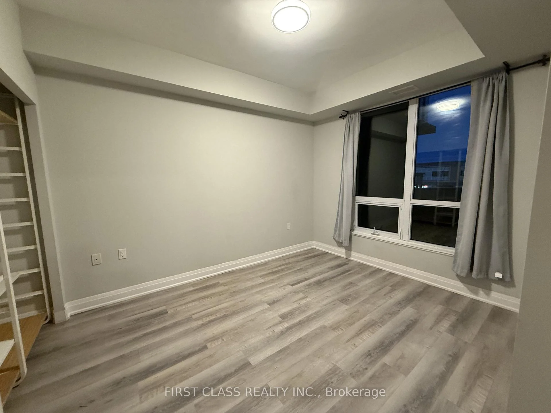 Photo 8 of Unit 228, 8323 Kennedy Road, Markham, Village Green-South Unionville — HOMEH