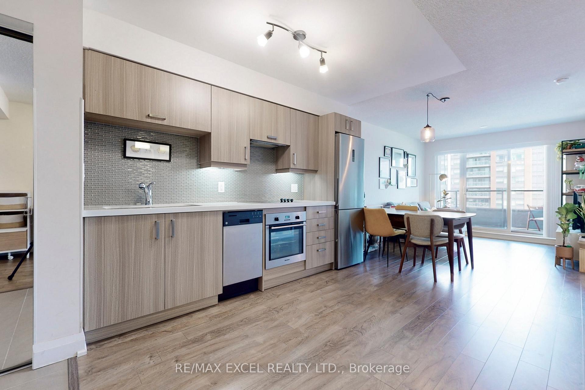 Photo 9 of Unit 1603, 18 Uptown Drive, Markham, Unionville — HOMEH