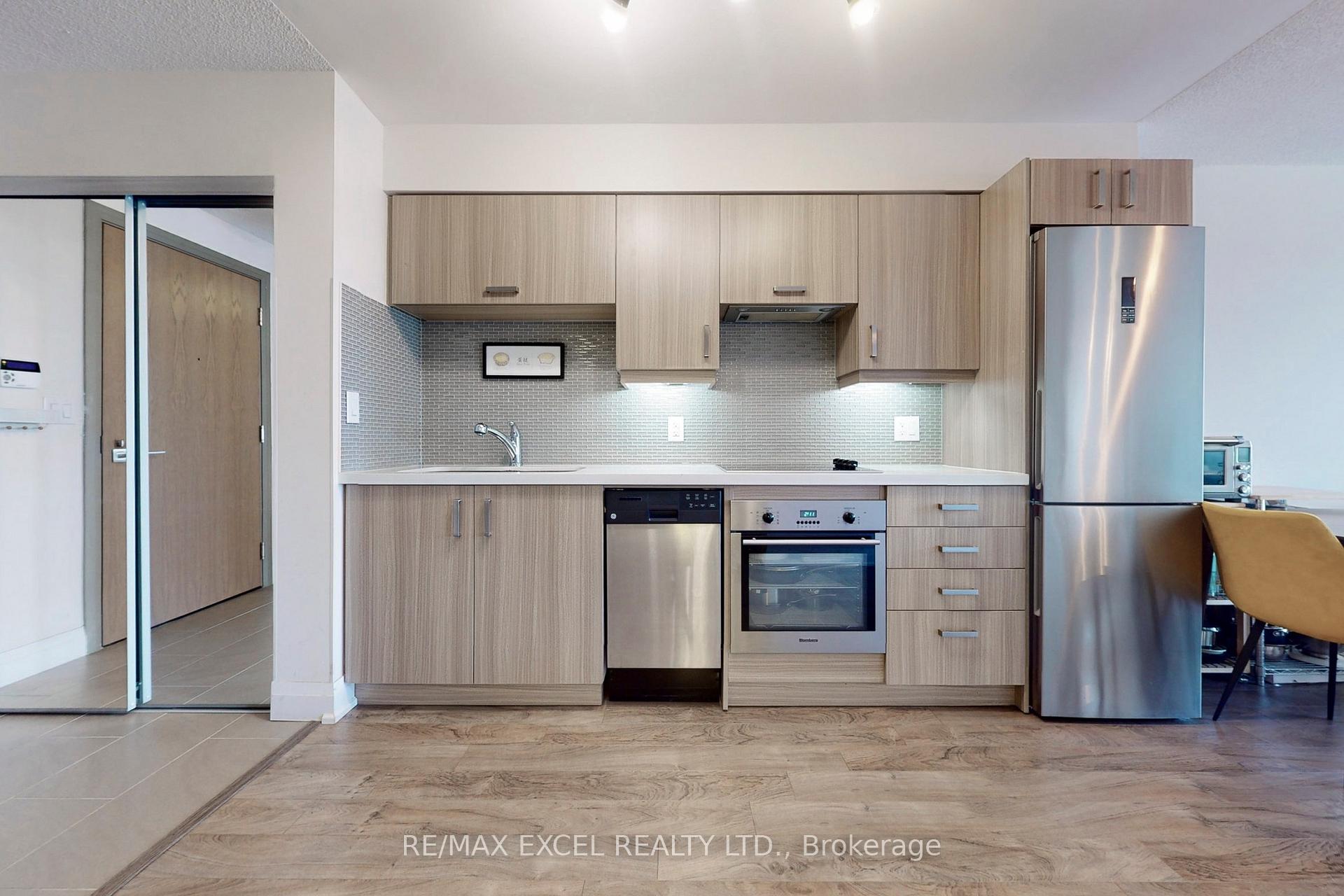 Photo 10 of Unit 1603, 18 Uptown Drive, Markham, Unionville — HOMEH