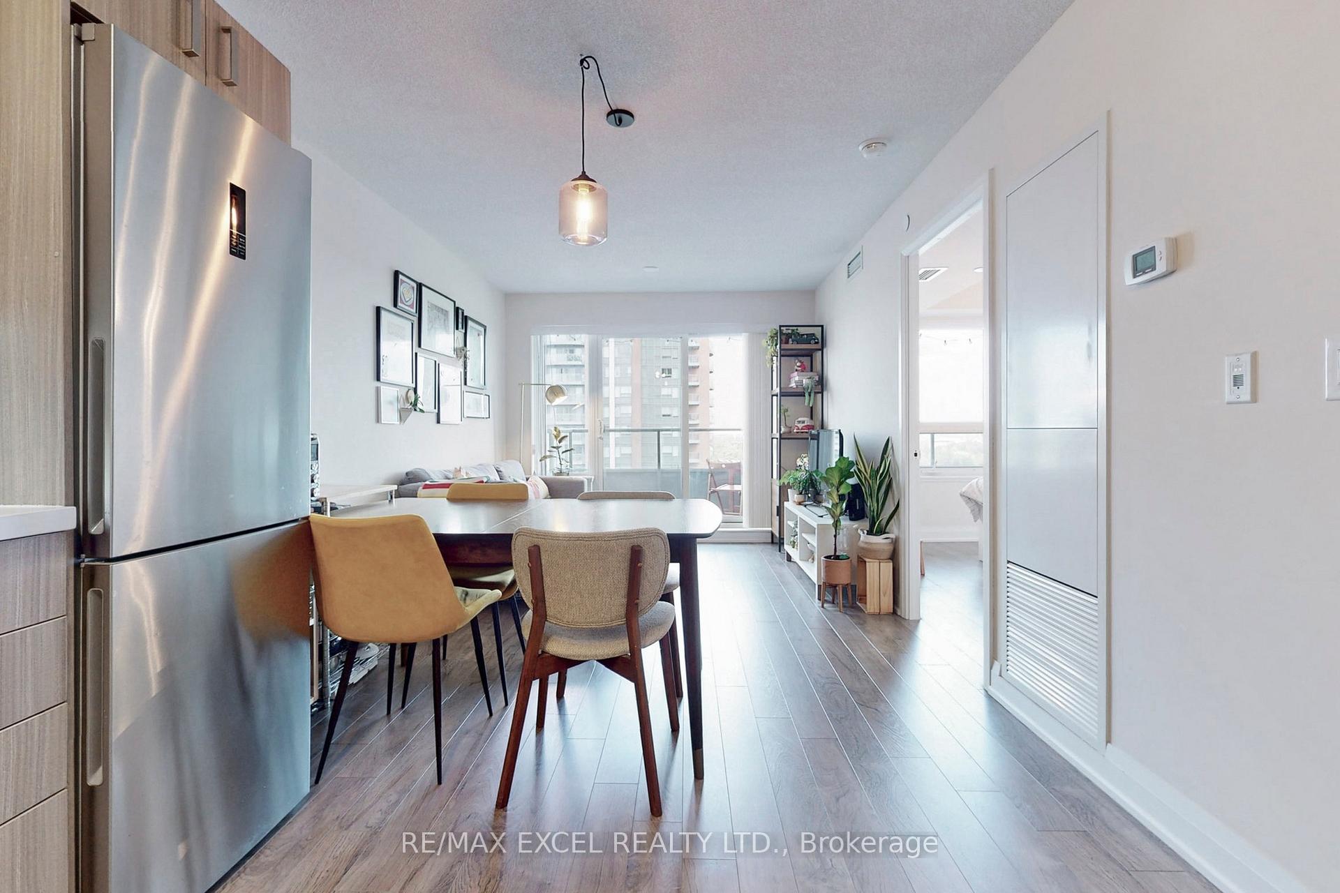 Photo 13 of Unit 1603, 18 Uptown Drive, Markham, Unionville — HOMEH