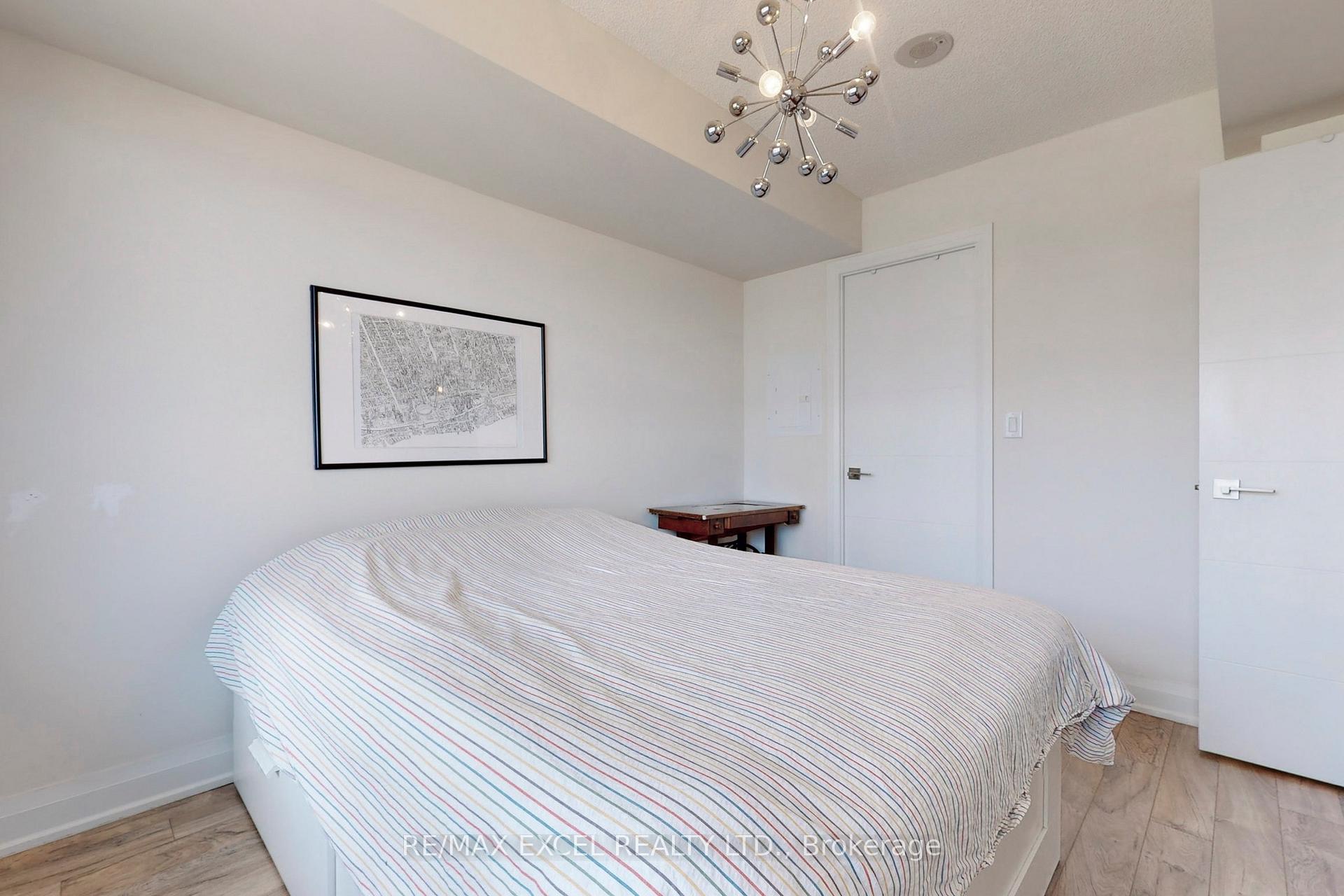 Photo 18 of Unit 1603, 18 Uptown Drive, Markham, Unionville — HOMEH