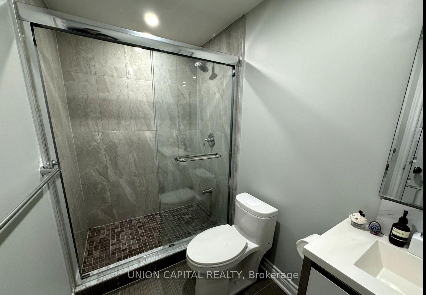 Photo 3 of 41 Manila Avenue, Markham, Berczy — HOMEH