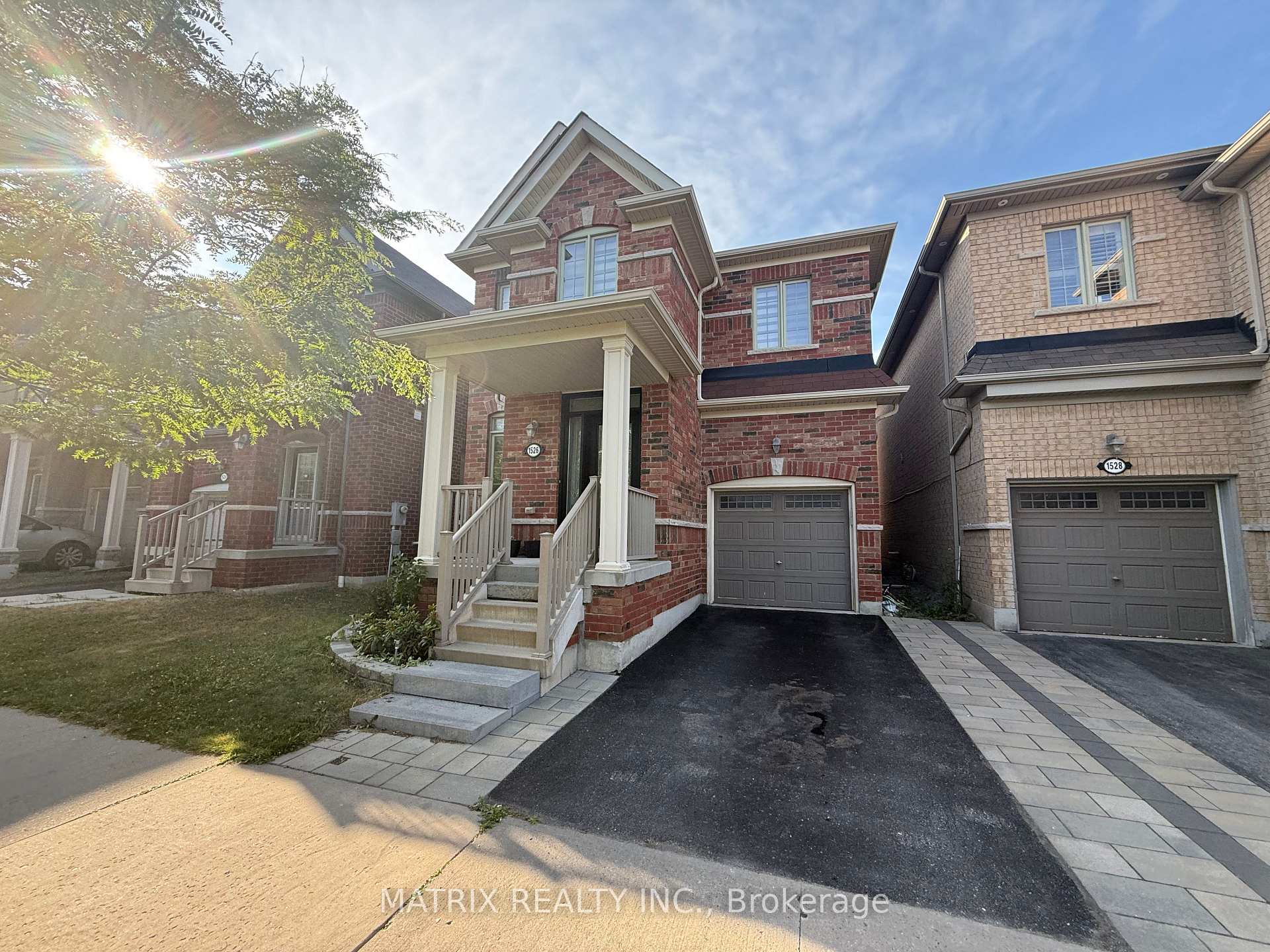 Front of 1526 Elmsley Drive