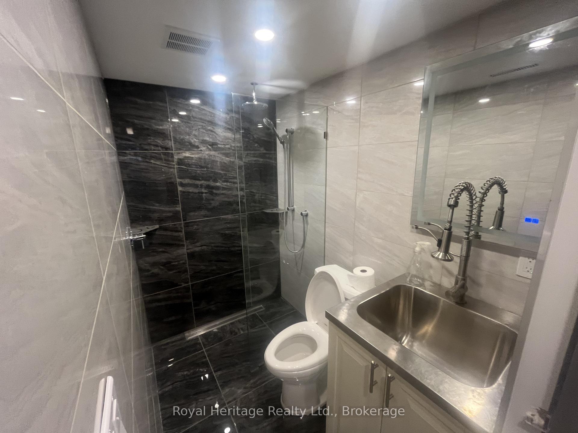 Photo 32 of 184 Lake Drive Way, Ajax, South West — HOMEH