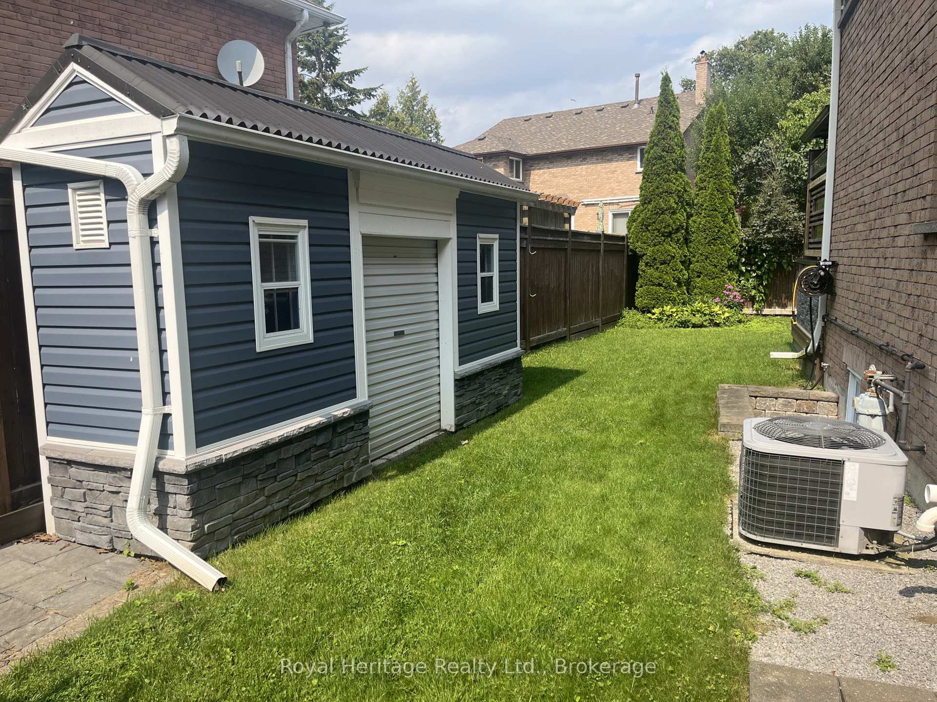 Photo 44 of 184 Lake Drive Way, Ajax, South West — HOMEH