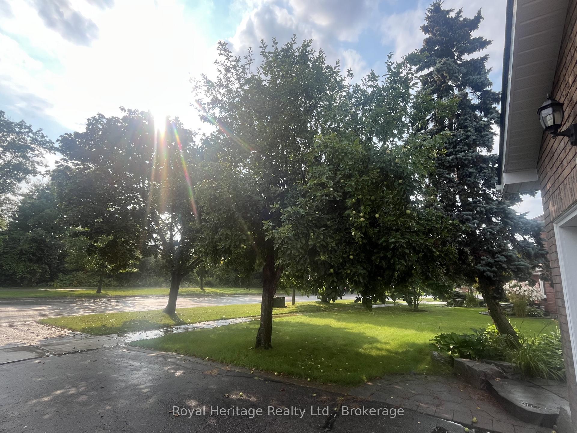 Photo 50 of 184 Lake Drive Way, Ajax, South West — HOMEH