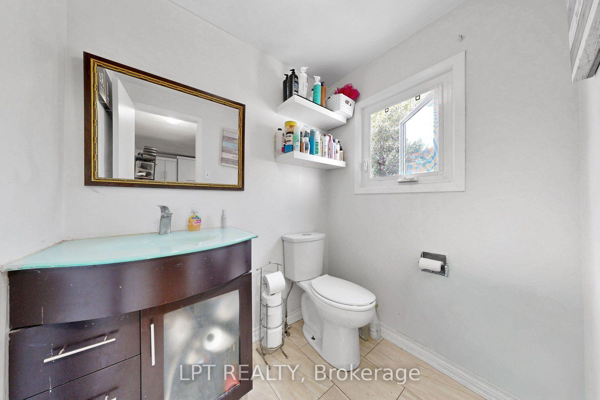 Photo 29 of 38 Pickard Lane, Brampton, Fletcher's West — HOMEH