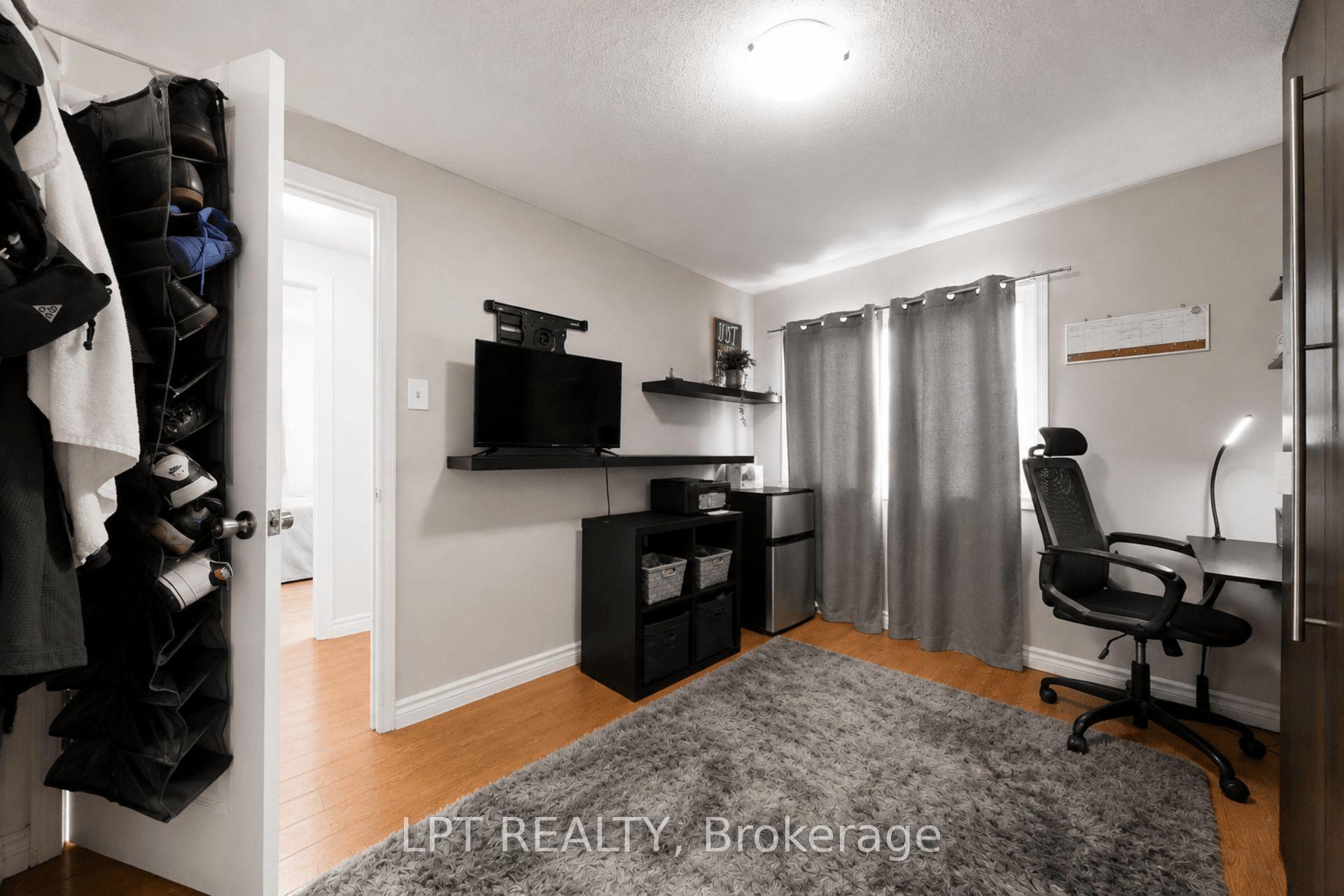 Photo 30 of 38 Pickard Lane, Brampton, Fletcher's West — HOMEH