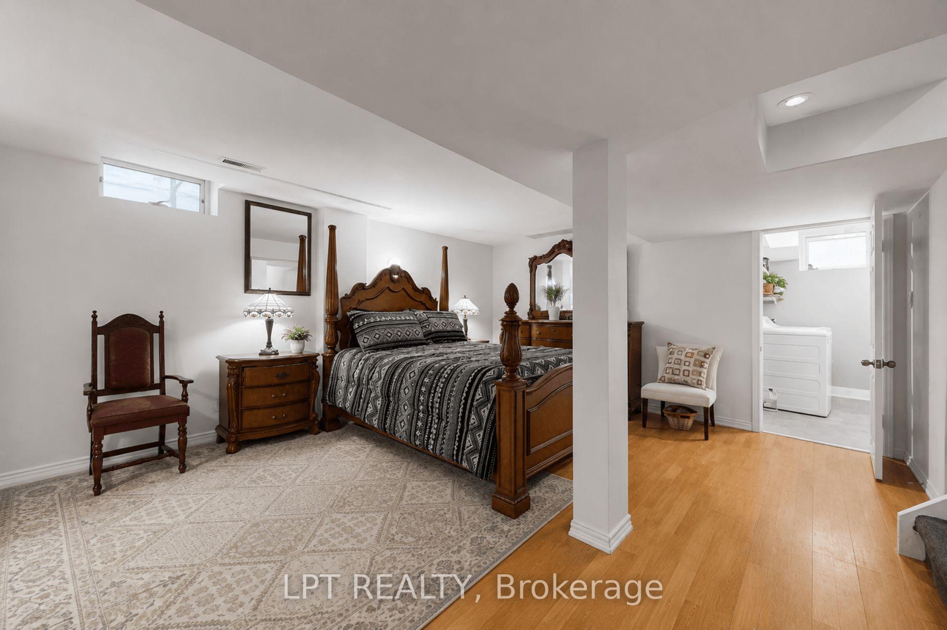 Photo 34 of 38 Pickard Lane, Brampton, Fletcher's West — HOMEH