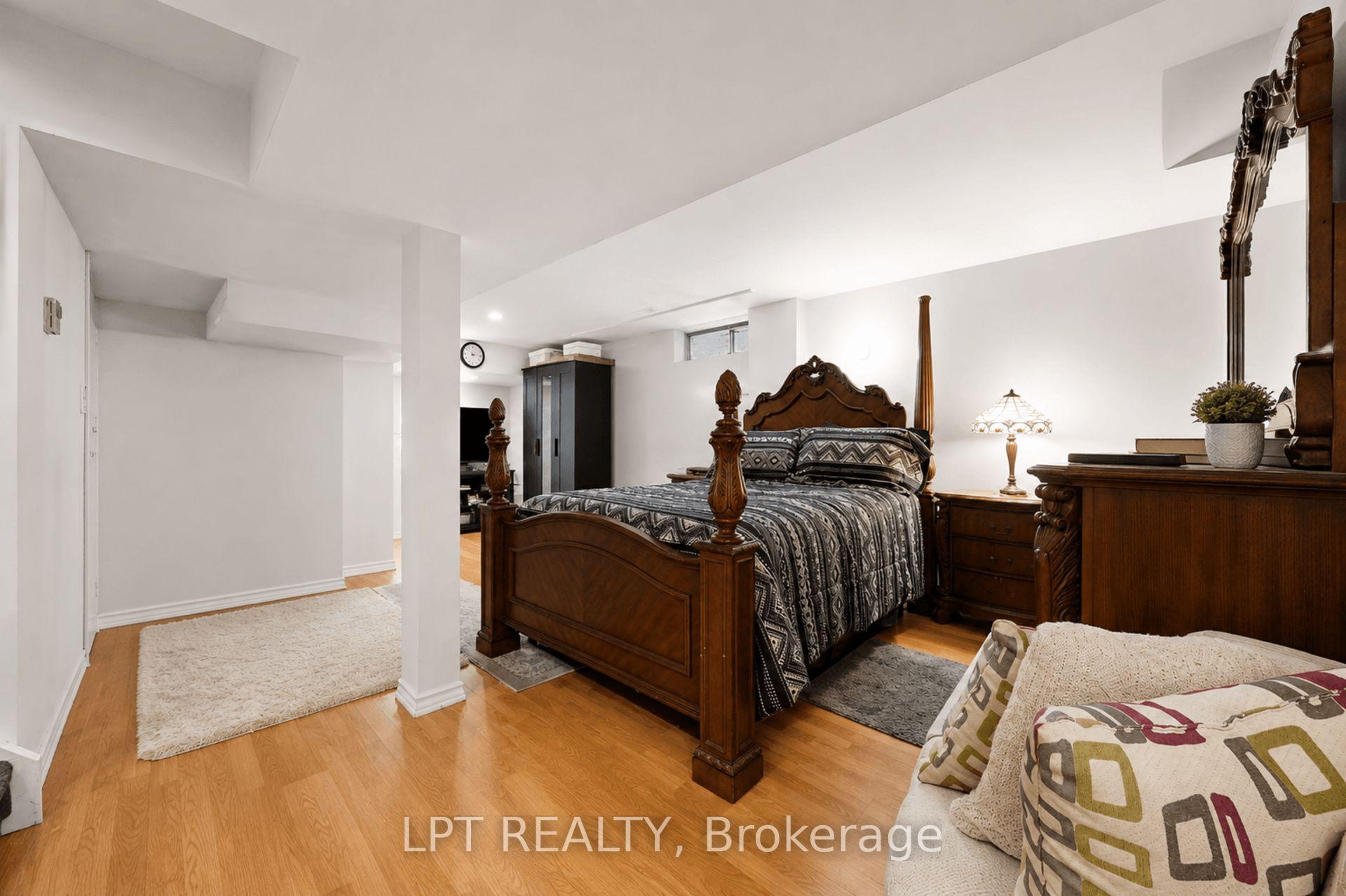 Photo 35 of 38 Pickard Lane, Brampton, Fletcher's West — HOMEH