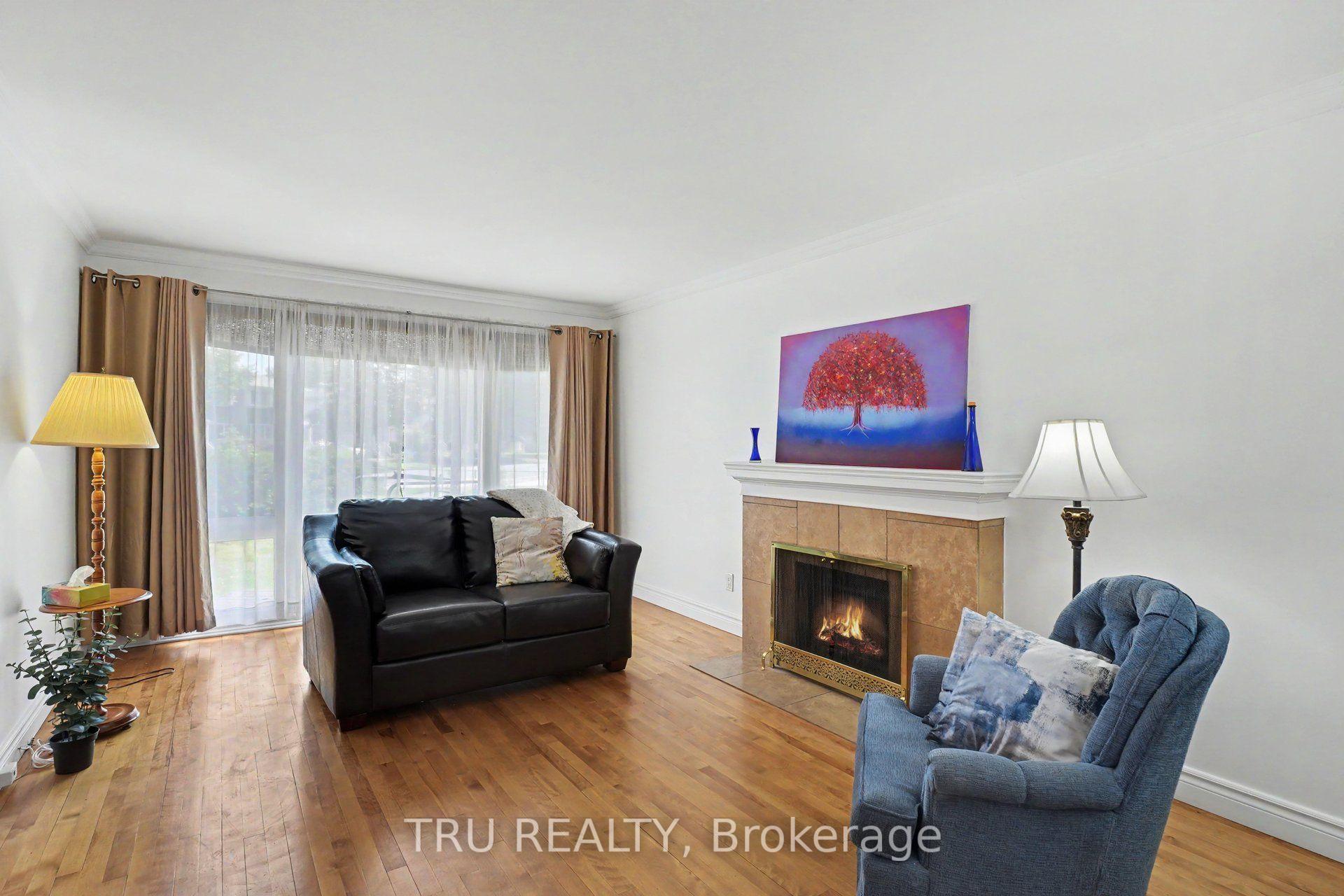 Photo 8 of 1908 Saunderson Drive, Ottawa, Elmvale Acres — HOMEH