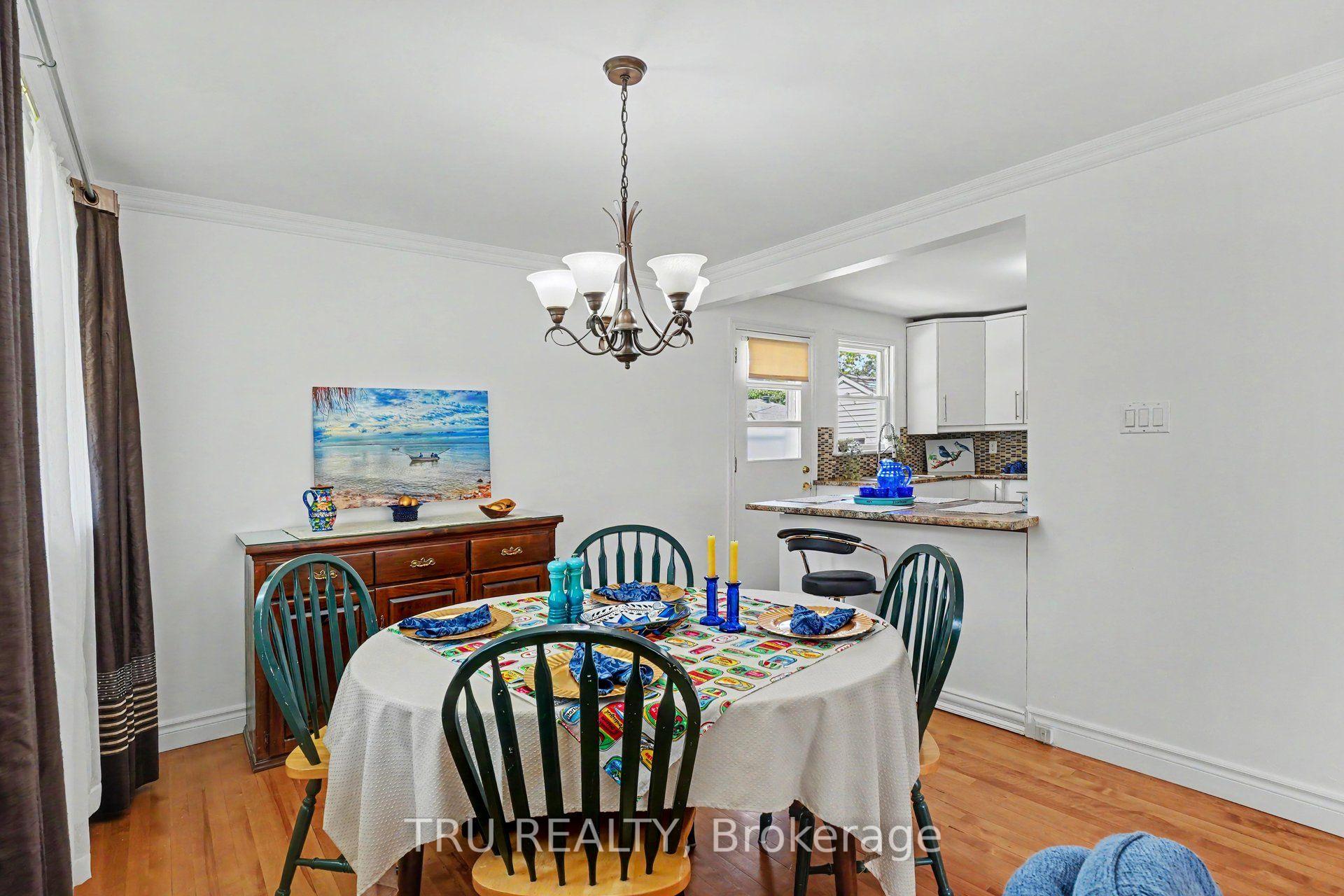 Photo 11 of 1908 Saunderson Drive, Ottawa, Elmvale Acres — HOMEH