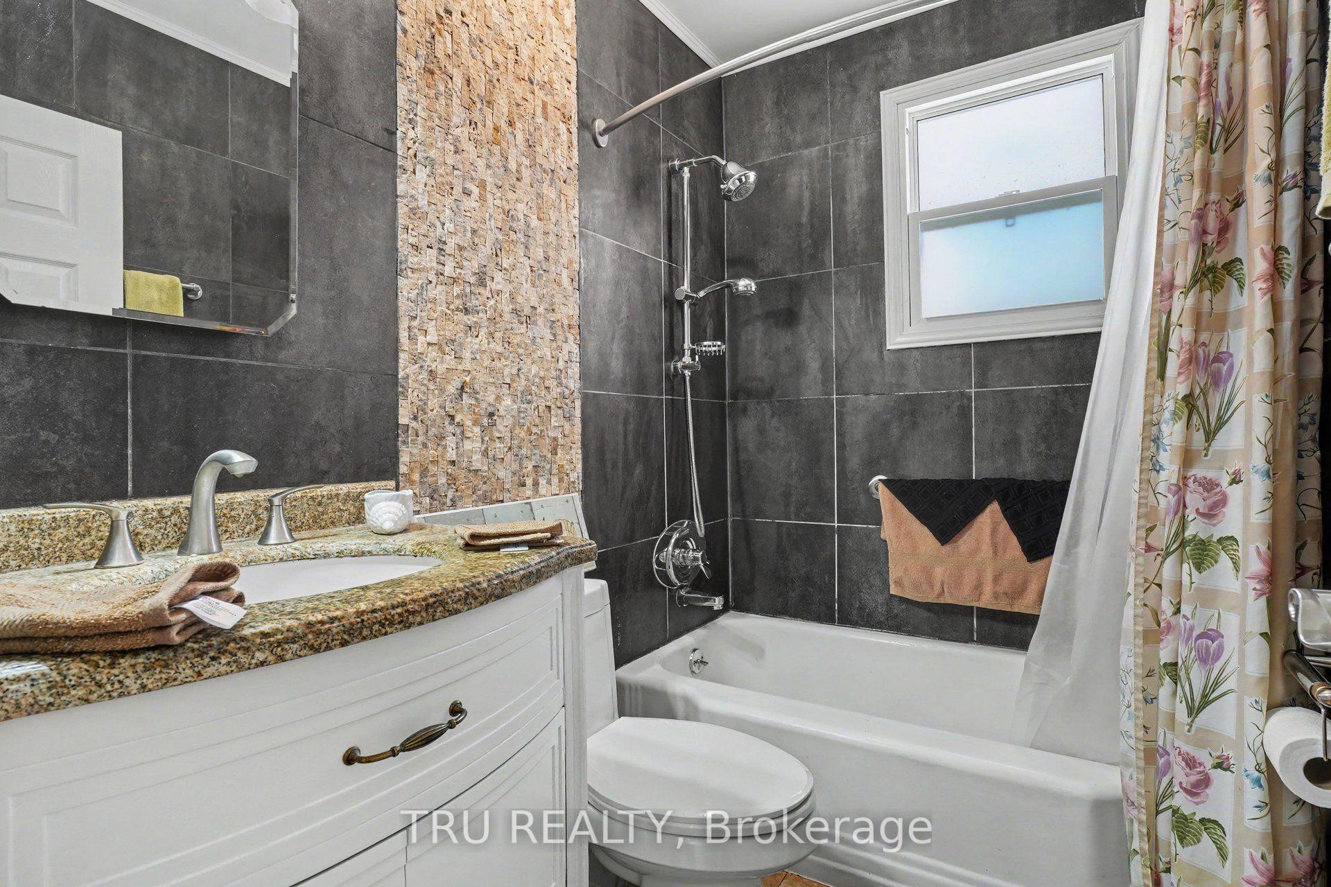 Photo 16 of 1908 Saunderson Drive, Ottawa, Elmvale Acres — HOMEH