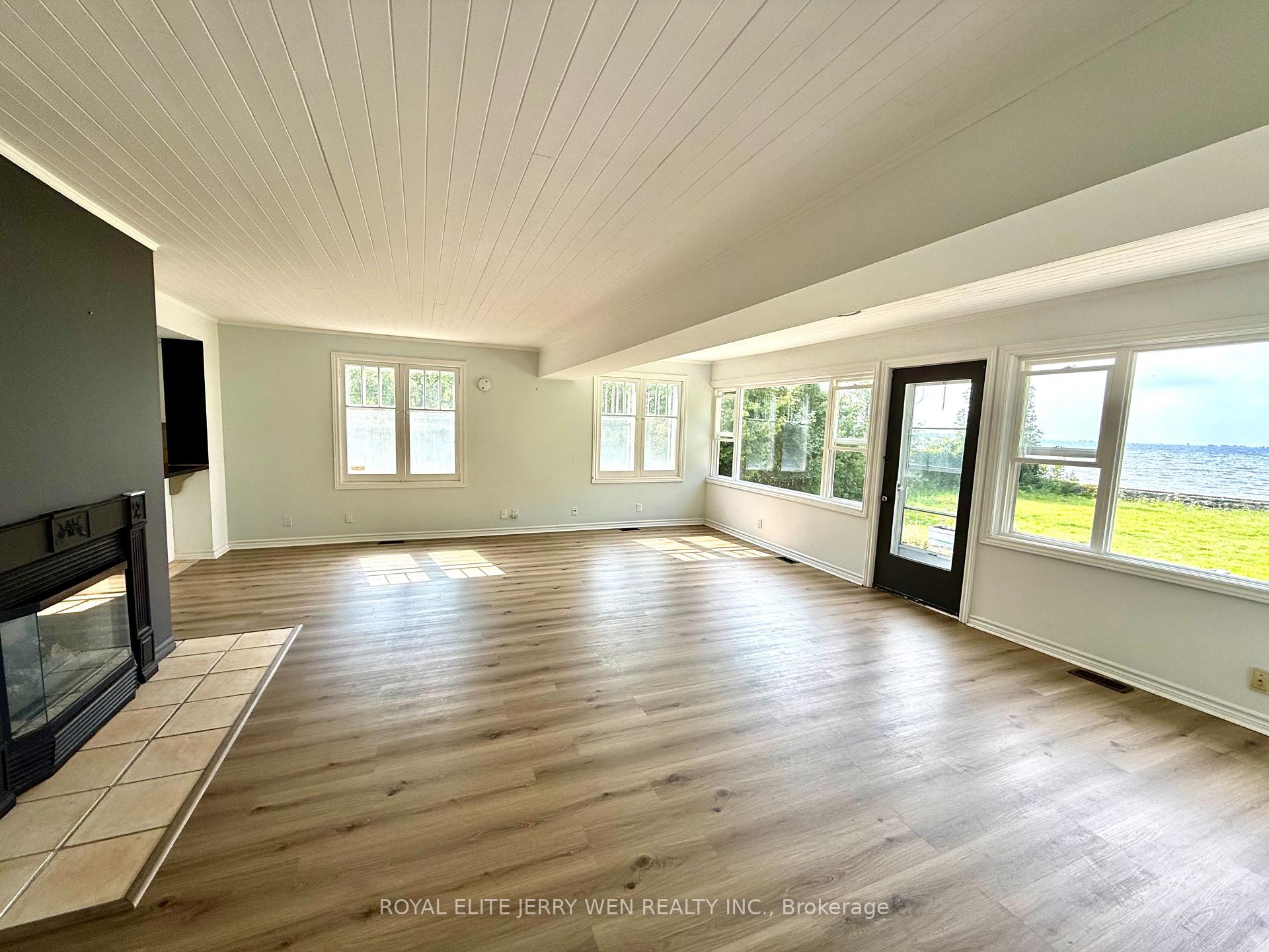 Photo 9 of 36 Metropolitan Crescent, Georgina, Keswick North — HOMEH