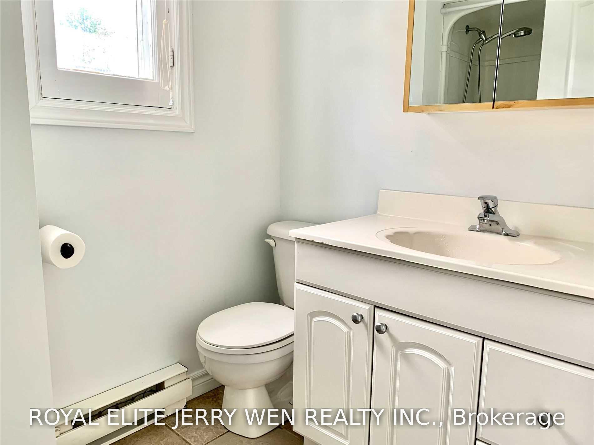 Photo 16 of 36 Metropolitan Crescent, Georgina, Keswick North — HOMEH