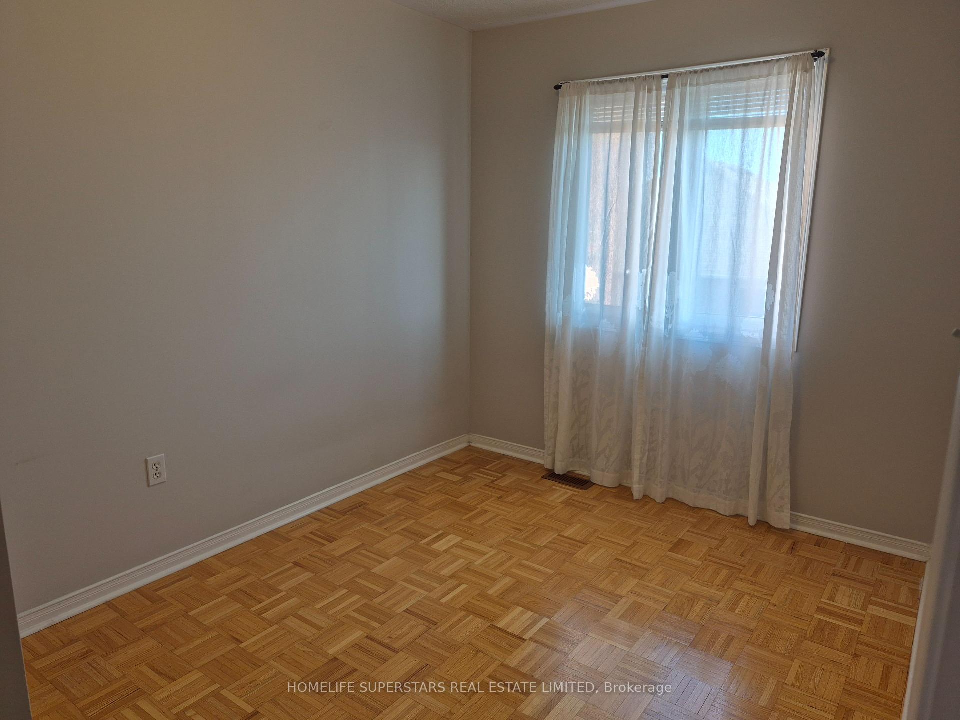 Photo 13 of Unit 46, 19 Foxchase Avenue, Vaughan, East Woodbridge — HOMEH