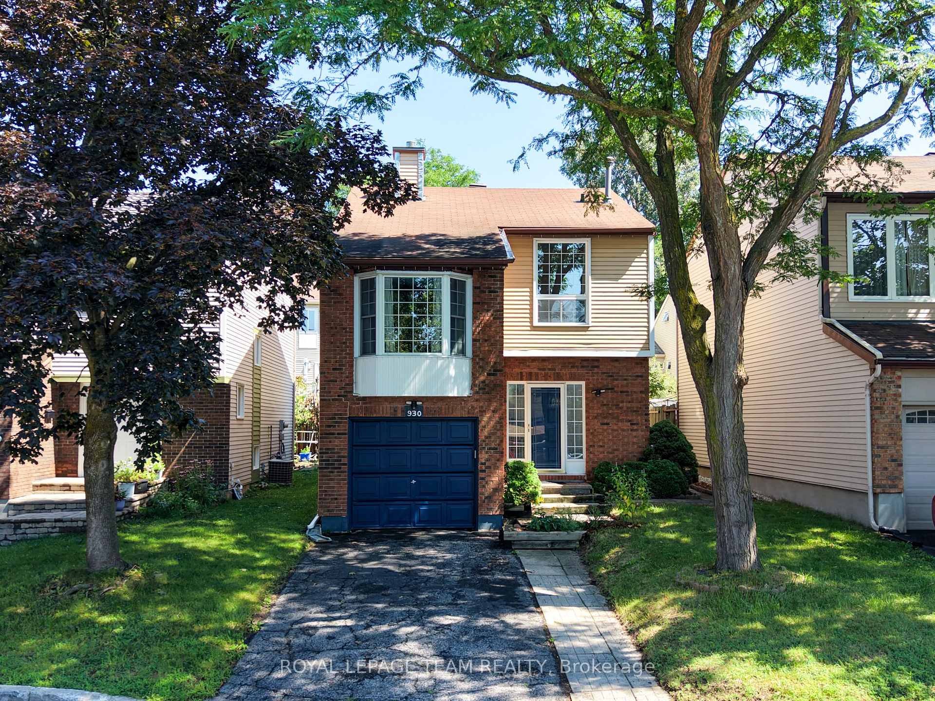 Photo 1 of 930 Alenmede Crescent, Ottawa, Fairfield Heights — HOMEH