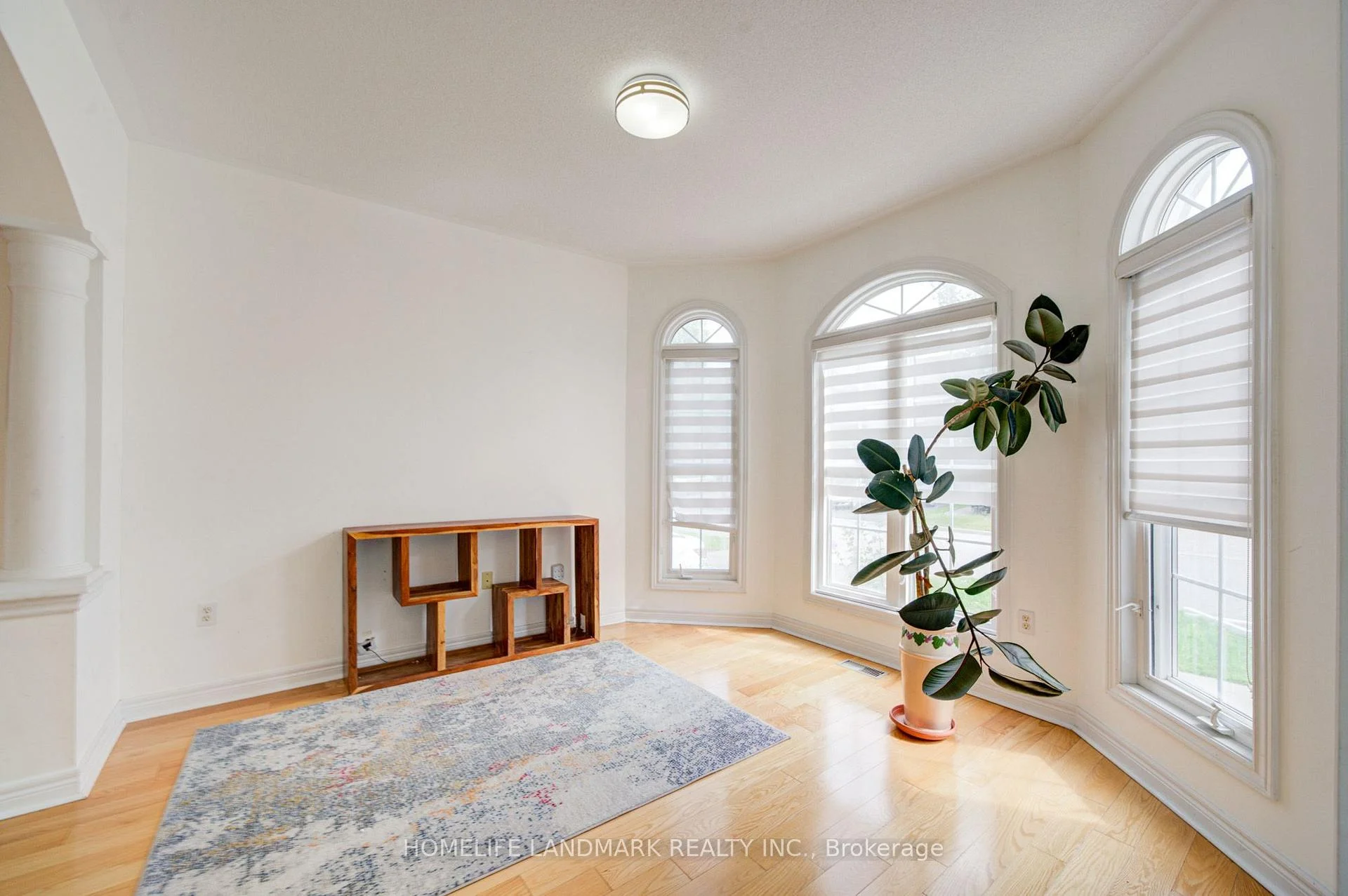 Photo 5 of 16 Barnstone Drive, Markham, Wismer — HOMEH