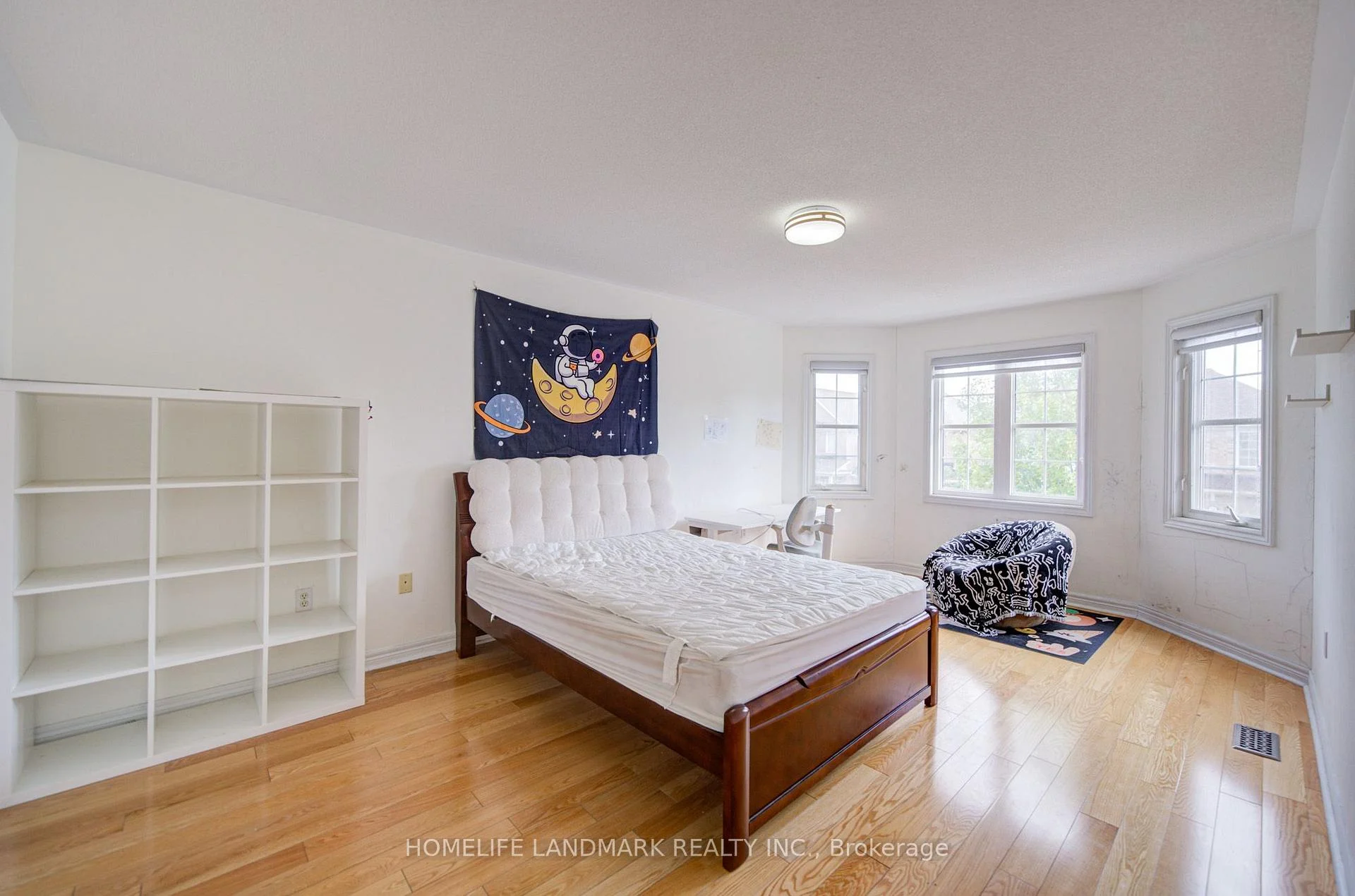 Photo 23 of 16 Barnstone Drive, Markham, Wismer — HOMEH