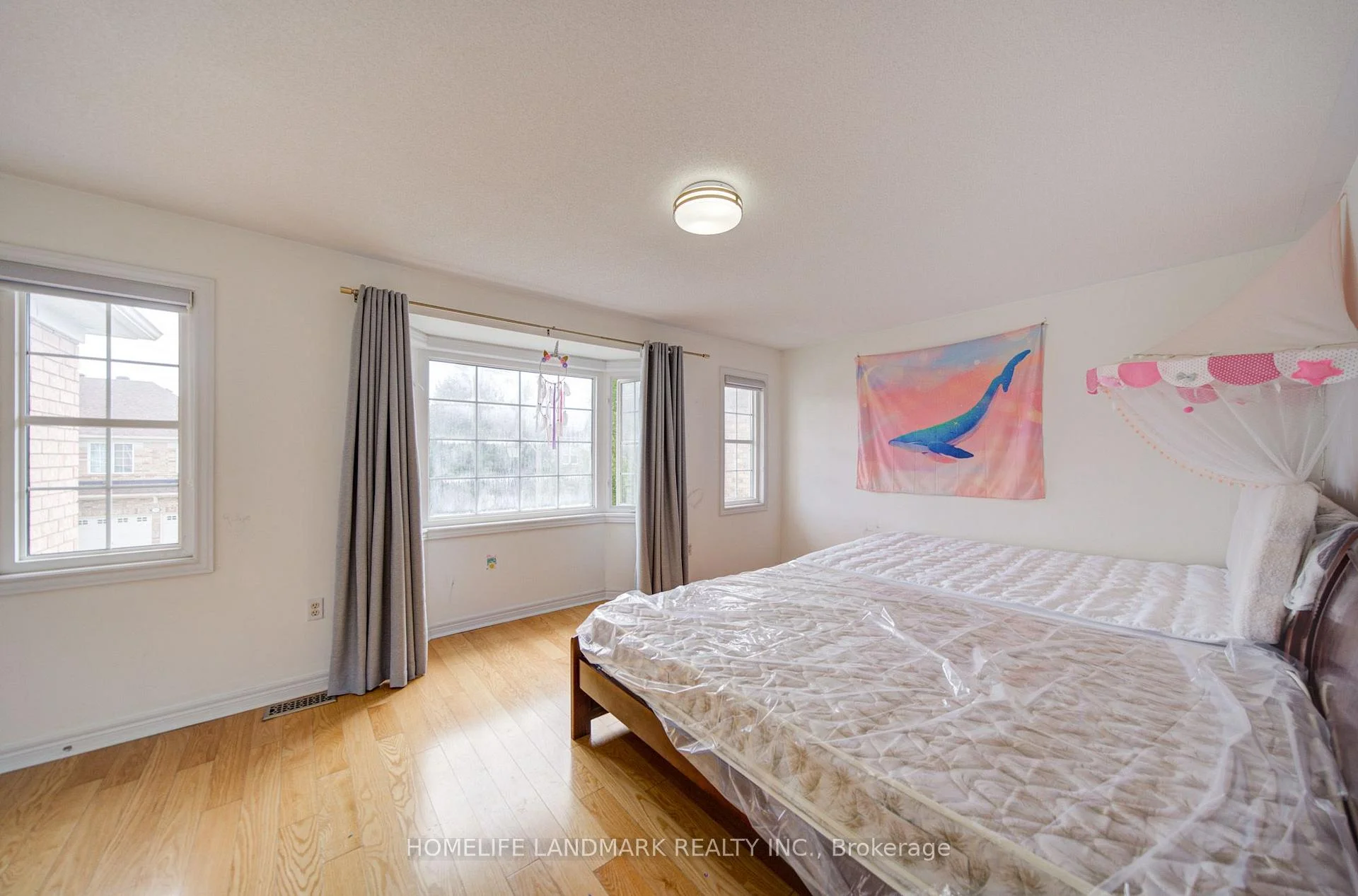 Photo 24 of 16 Barnstone Drive, Markham, Wismer — HOMEH