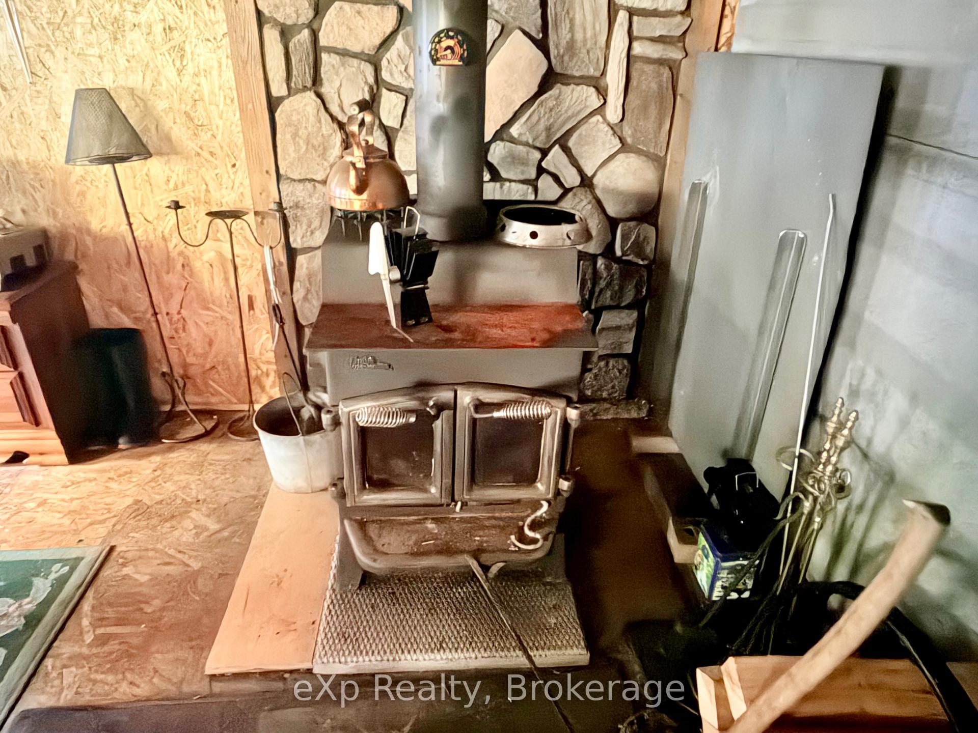 Photo 9 of 1080 Milne Road, Bracebridge, Oakley — HOMEH